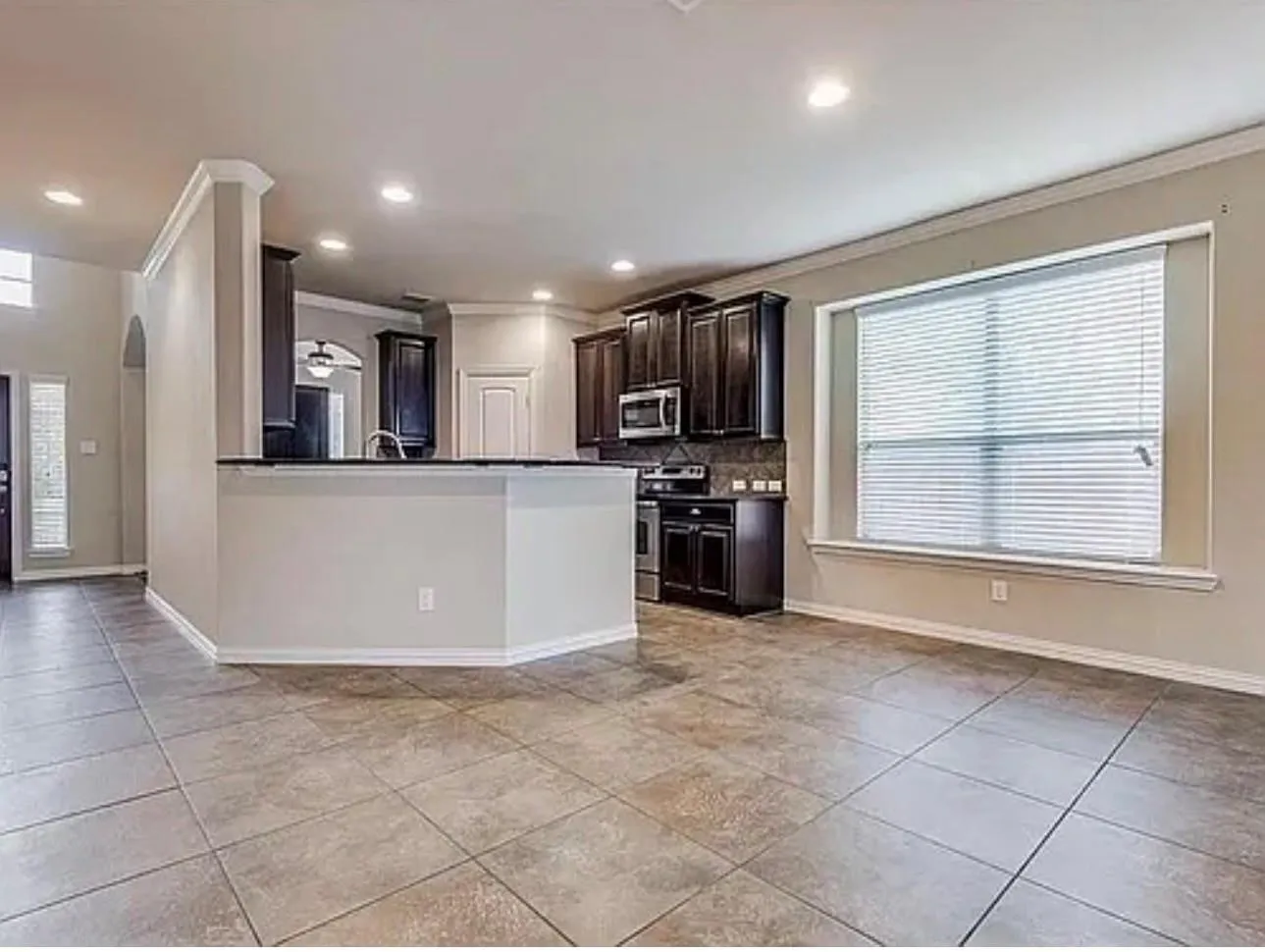 Single Family Residence For Rent in Denton County , 12532 Ocean Spray Drive, Frisco, Texas 75036, 4 Bedroom, 3 Bathroom, 2 Garage spaces, 2,434 Sqft, built in 2011, mls#21400240, Real Estate Agent in Frisco, Homes For Rent in Denton county, Homes For Rent in Frisco, Realtor in Frisco Texas, Real Estate Brokerage Independent Realty Texas, Luminita Cordes Realtor