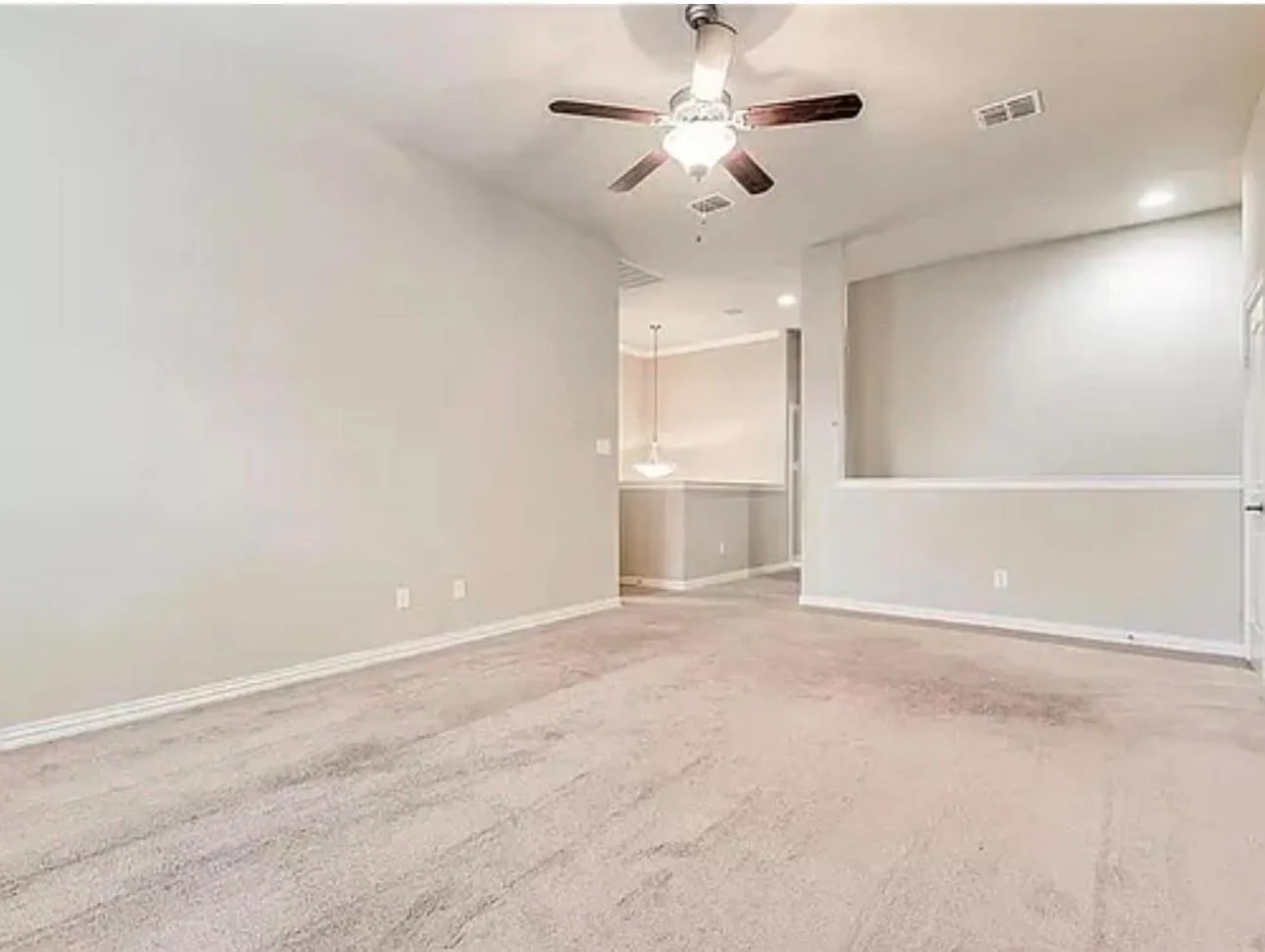 Single Family Residence For Rent in Denton County , 12532 Ocean Spray Drive, Frisco, Texas 75036, 4 Bedroom, 3 Bathroom, 2 Garage spaces, 2,434 Sqft, built in 2011, mls#21400240, Real Estate Agent in Frisco, Homes For Rent in Denton county, Homes For Rent in Frisco, Realtor in Frisco Texas, Real Estate Brokerage Independent Realty Texas, Luminita Cordes Realtor