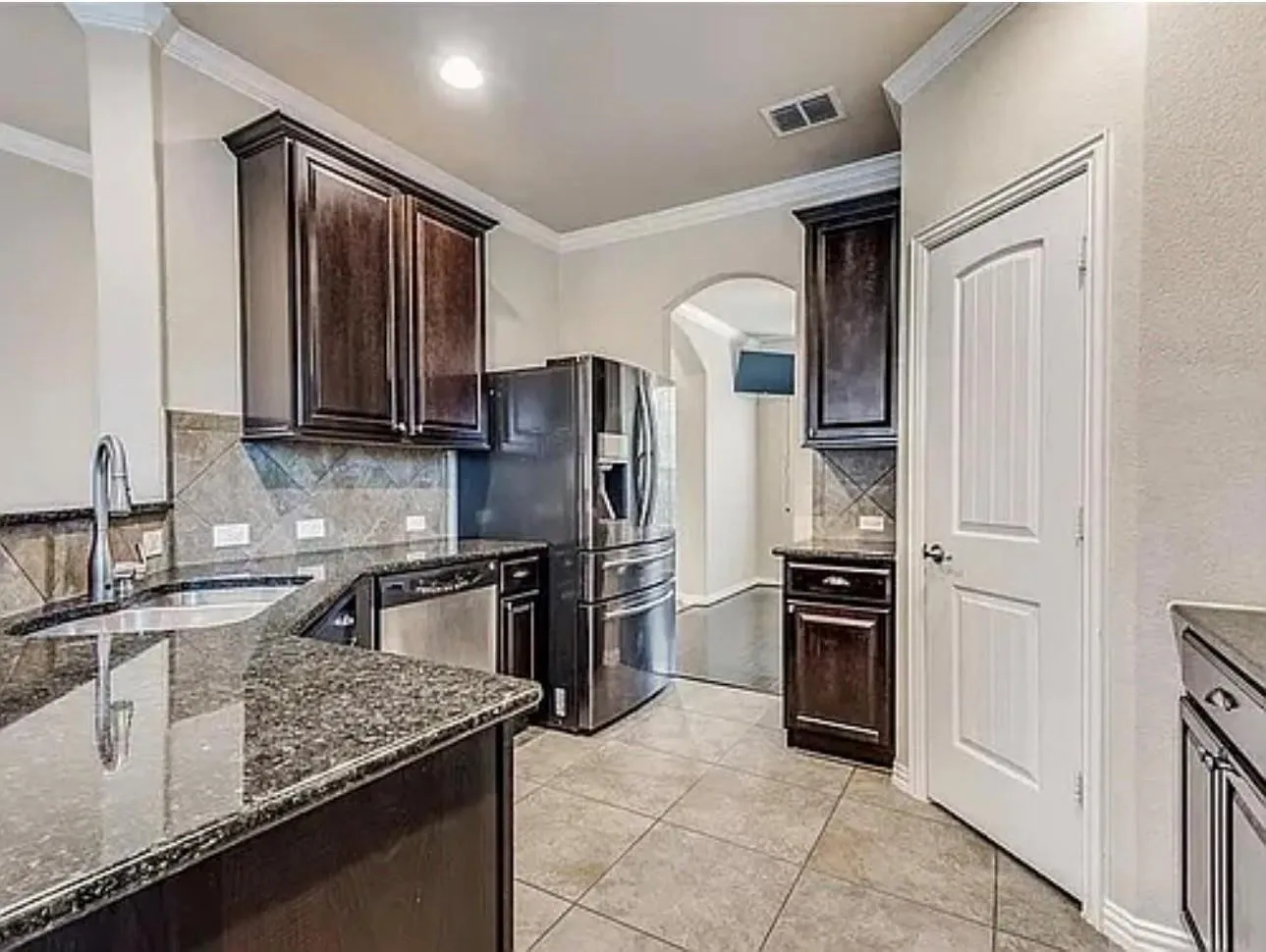 Single Family Residence For Rent in Denton County , 12532 Ocean Spray Drive, Frisco, Texas 75036, 4 Bedroom, 3 Bathroom, 2 Garage spaces, 2,434 Sqft, built in 2011, mls#21400240, Real Estate Agent in Frisco, Homes For Rent in Denton county, Homes For Rent in Frisco, Realtor in Frisco Texas, Real Estate Brokerage Independent Realty Texas, Luminita Cordes Realtor