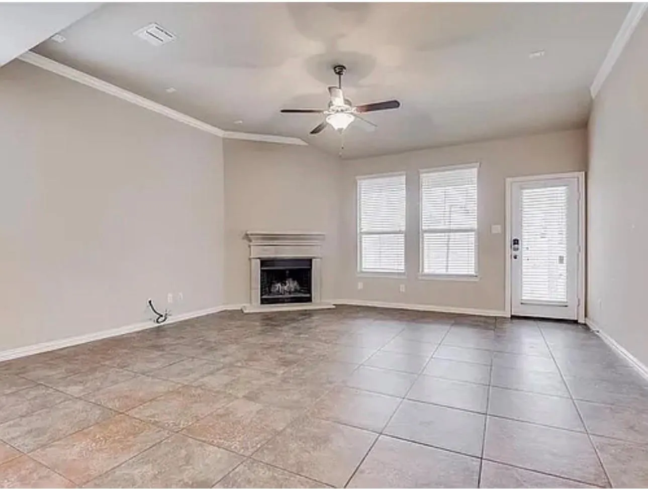 Single Family Residence For Rent in Denton County , 12532 Ocean Spray Drive, Frisco, Texas 75036, 4 Bedroom, 3 Bathroom, 2 Garage spaces, 2,434 Sqft, built in 2011, mls#21400240, Real Estate Agent in Frisco, Homes For Rent in Denton county, Homes For Rent in Frisco, Realtor in Frisco Texas, Real Estate Brokerage Independent Realty Texas, Luminita Cordes Realtor