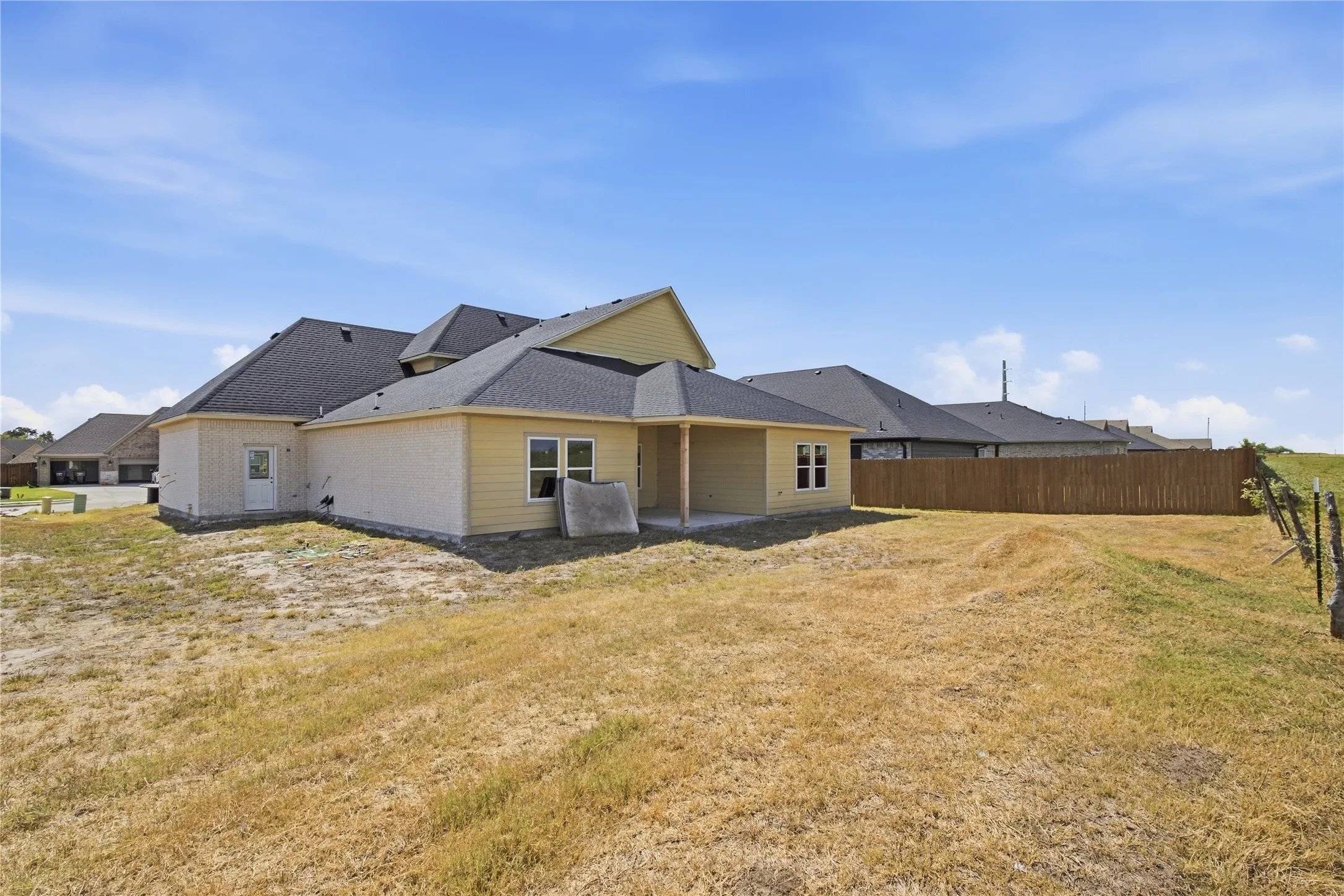 Single Family Residence For Sale in Hunt County , 235 Brent Lane, Greenville, Texas 75402, 5 Bedroom, 3 Bathroom, 3 Garage spaces, 2,701 Sqft, built in 2025, mls#21400249, Real Estate Agent in Greenville, Homes For Sale in Hunt county, Homes For Sale in Greenville, Realtor in Greenville Texas, Real Estate Brokerage Independent Realty Texas, Luminita Cordes Realtor
