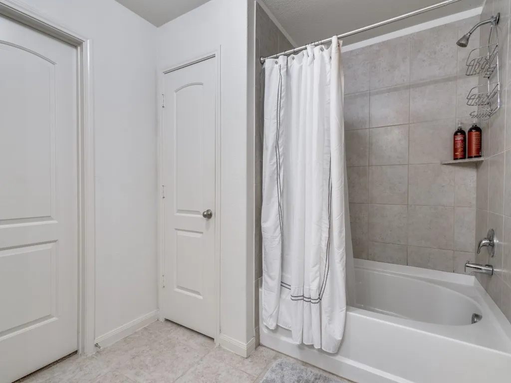 Single Family Residence For Rent in Collin County , 1208 Arizona Drive, Princeton, Texas 75407, 4 Bedroom, 2 Bathroom, 2 Garage spaces, 1,656 Sqft, built in 2017, mls#21400292, Real Estate Agent in Princeton, Homes For Rent in Collin county, Homes For Rent in Princeton, Realtor in Princeton Texas, Real Estate Brokerage Independent Realty Texas, Luminita Cordes Realtor