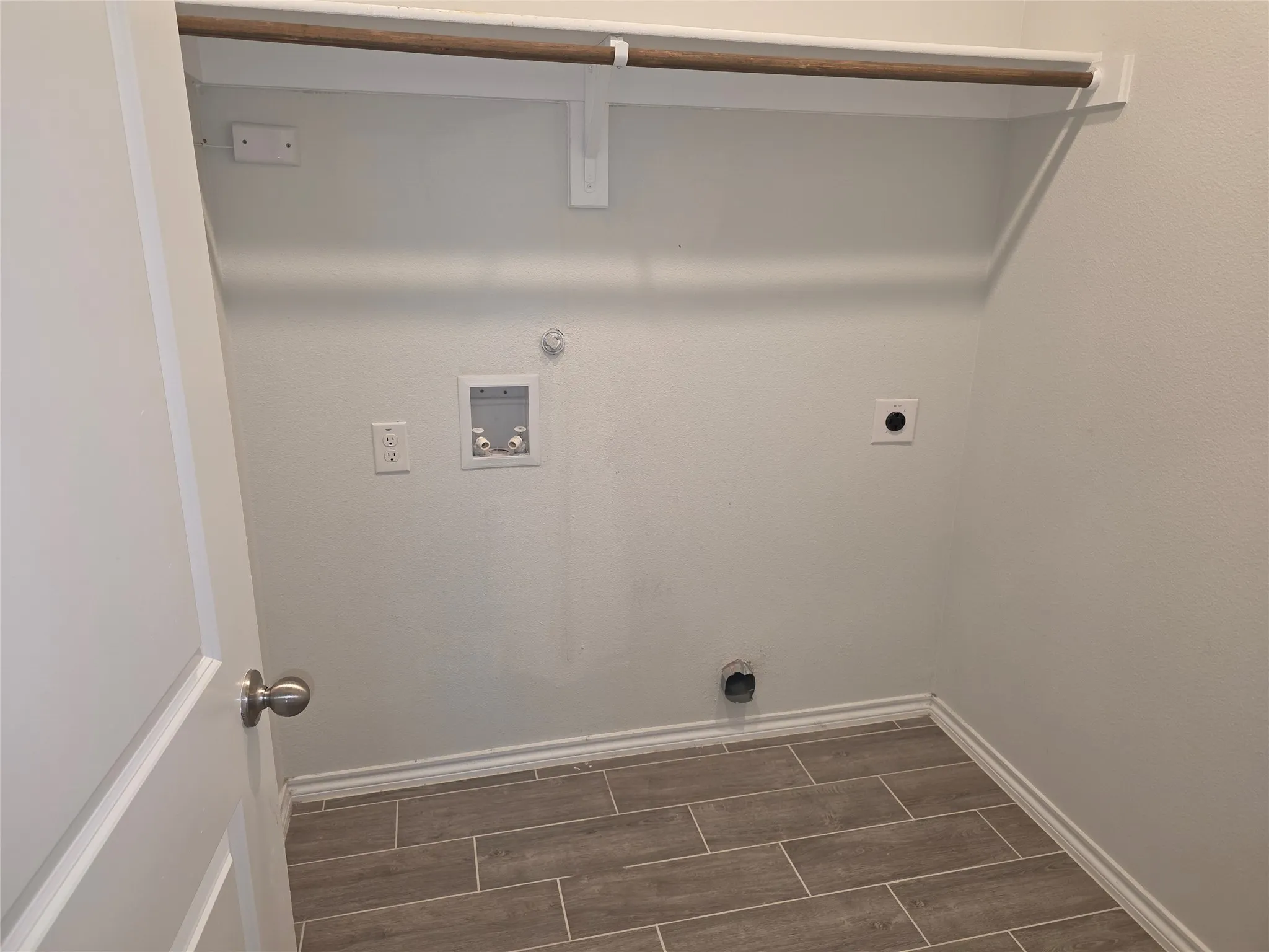 Single Family Residence For Rent in Kaufman County , 3153 Blossom Trail, Heartland, Texas 75114, 4 Bedroom, 3 Bathroom, 2 Garage spaces, 1,945 Sqft, built in 2023, mls#21400307, Real Estate Agent in Heartland, Homes For Rent in Kaufman county, Homes For Rent in Heartland, Realtor in Heartland Texas, Real Estate Brokerage Independent Realty Texas, Luminita Cordes Realtor