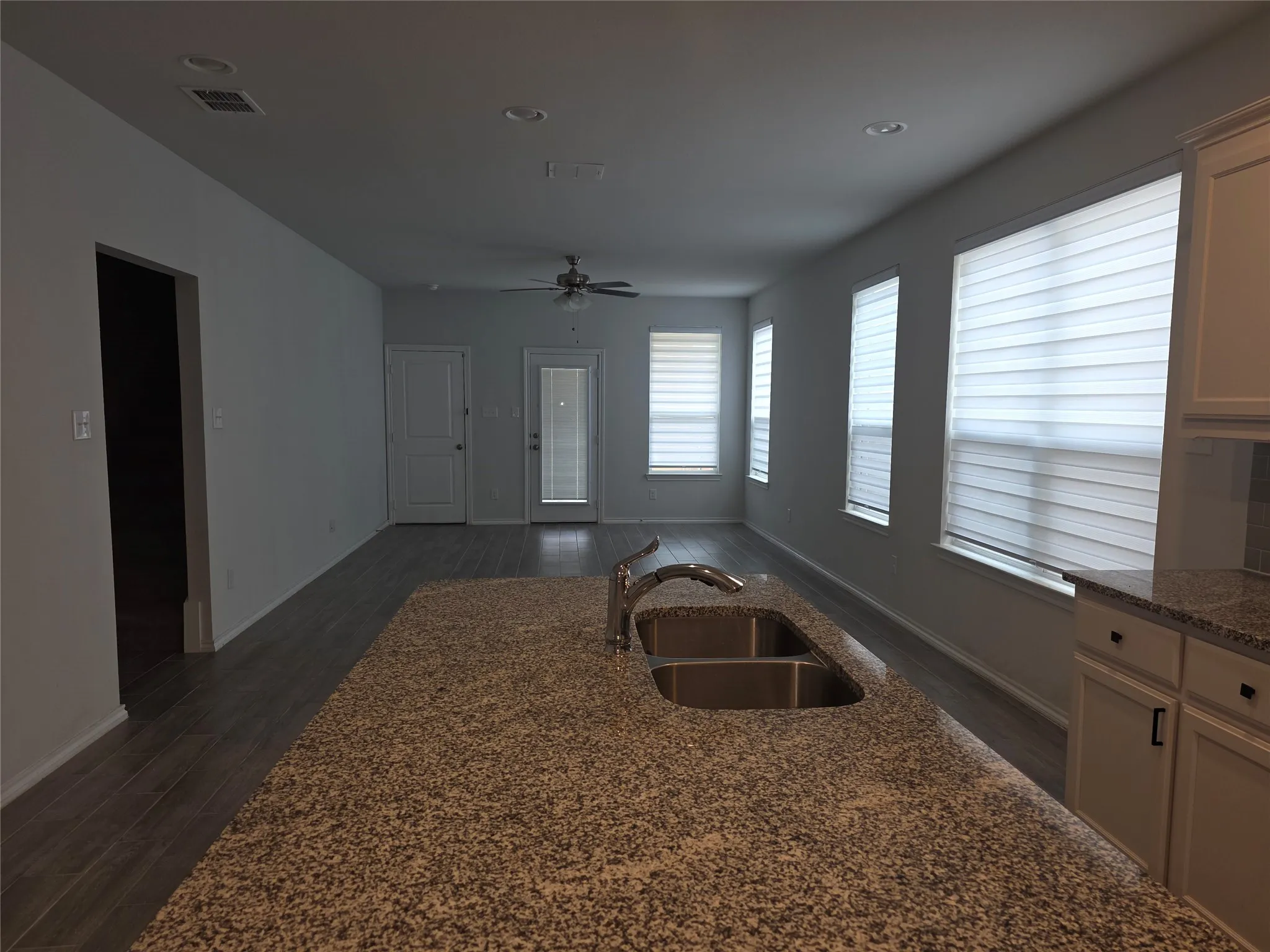 Single Family Residence For Rent in Kaufman County , 3153 Blossom Trail, Heartland, Texas 75114, 4 Bedroom, 3 Bathroom, 2 Garage spaces, 1,945 Sqft, built in 2023, mls#21400307, Real Estate Agent in Heartland, Homes For Rent in Kaufman county, Homes For Rent in Heartland, Realtor in Heartland Texas, Real Estate Brokerage Independent Realty Texas, Luminita Cordes Realtor
