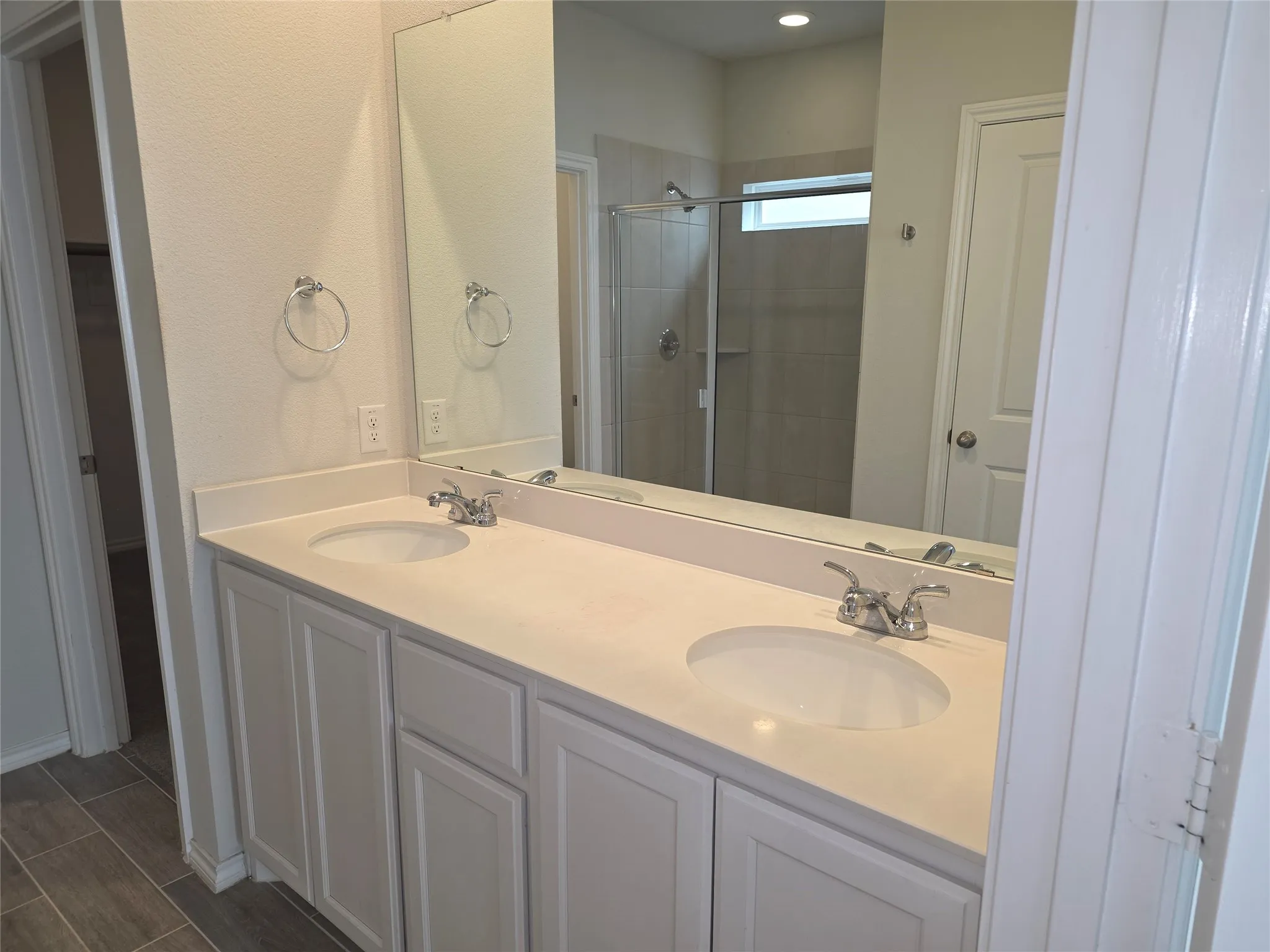 Single Family Residence For Rent in Kaufman County , 3153 Blossom Trail, Heartland, Texas 75114, 4 Bedroom, 3 Bathroom, 2 Garage spaces, 1,945 Sqft, built in 2023, mls#21400307, Real Estate Agent in Heartland, Homes For Rent in Kaufman county, Homes For Rent in Heartland, Realtor in Heartland Texas, Real Estate Brokerage Independent Realty Texas, Luminita Cordes Realtor