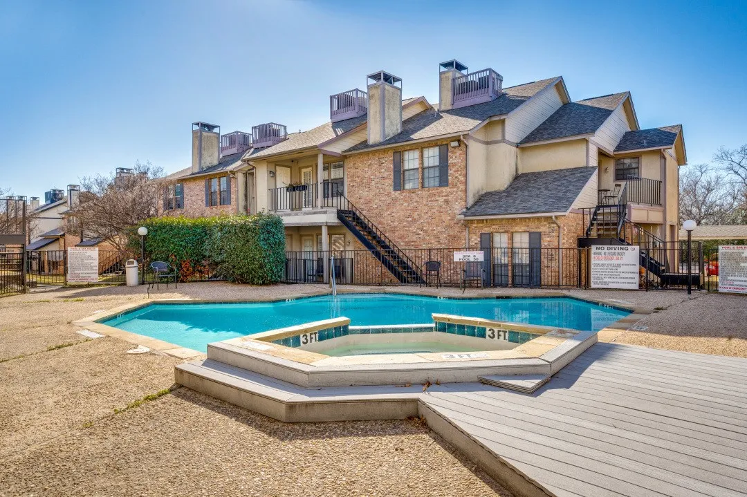 Condominium For Rent in Dallas County , 2835 Keller Springs 502, Carrollton, Texas 75006, 2 Bedroom, 2 Bathroom, Garage spaces, 948 Sqft, built in 1984, mls#21400294, Real Estate Agent in Carrollton, Homes For Rent in Dallas county, Homes For Rent in Carrollton, Realtor in Carrollton Texas, Real Estate Brokerage Independent Realty Texas, Luminita Cordes Realtor