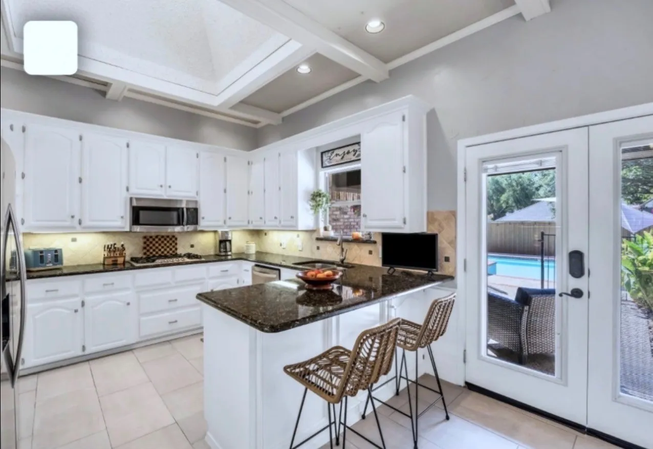 Single Family Residence For Sale in Dallas County , 3214 Suzanne Drive, Rowlett, Texas 75088, 4 Bedroom, 3 Bathroom, 2 Garage spaces, 2,449 Sqft, built in 1987, mls#21400316, Real Estate Agent in Rowlett, Homes For Sale in Dallas county, Homes For Sale in Rowlett, Realtor in Rowlett Texas, Real Estate Brokerage Independent Realty Texas, Luminita Cordes Realtor