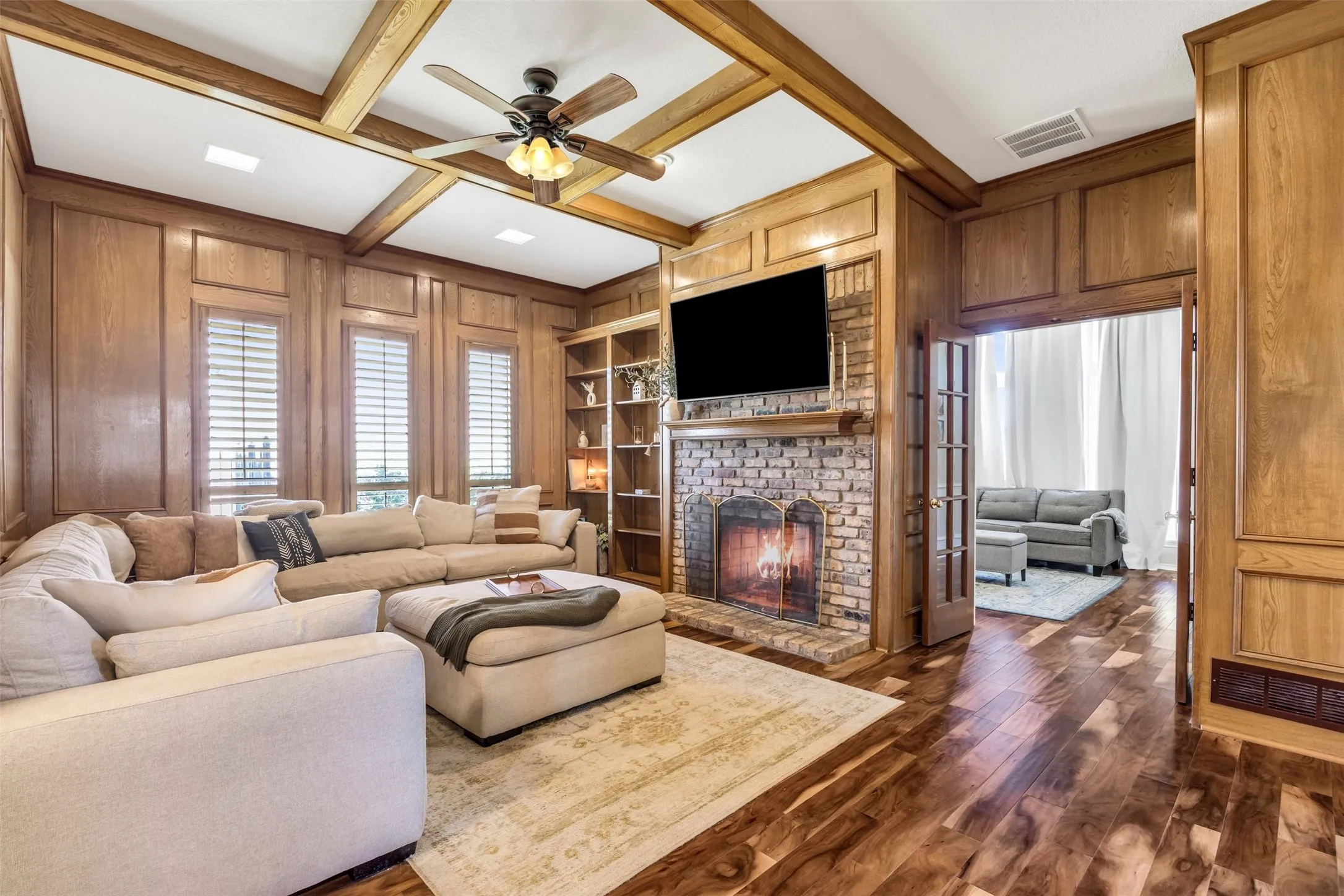 Single Family Residence For Sale in Dallas County , 3214 Suzanne Drive, Rowlett, Texas 75088, 4 Bedroom, 3 Bathroom, 2 Garage spaces, 2,449 Sqft, built in 1987, mls#21400316, Real Estate Agent in Rowlett, Homes For Sale in Dallas county, Homes For Sale in Rowlett, Realtor in Rowlett Texas, Real Estate Brokerage Independent Realty Texas, Luminita Cordes Realtor