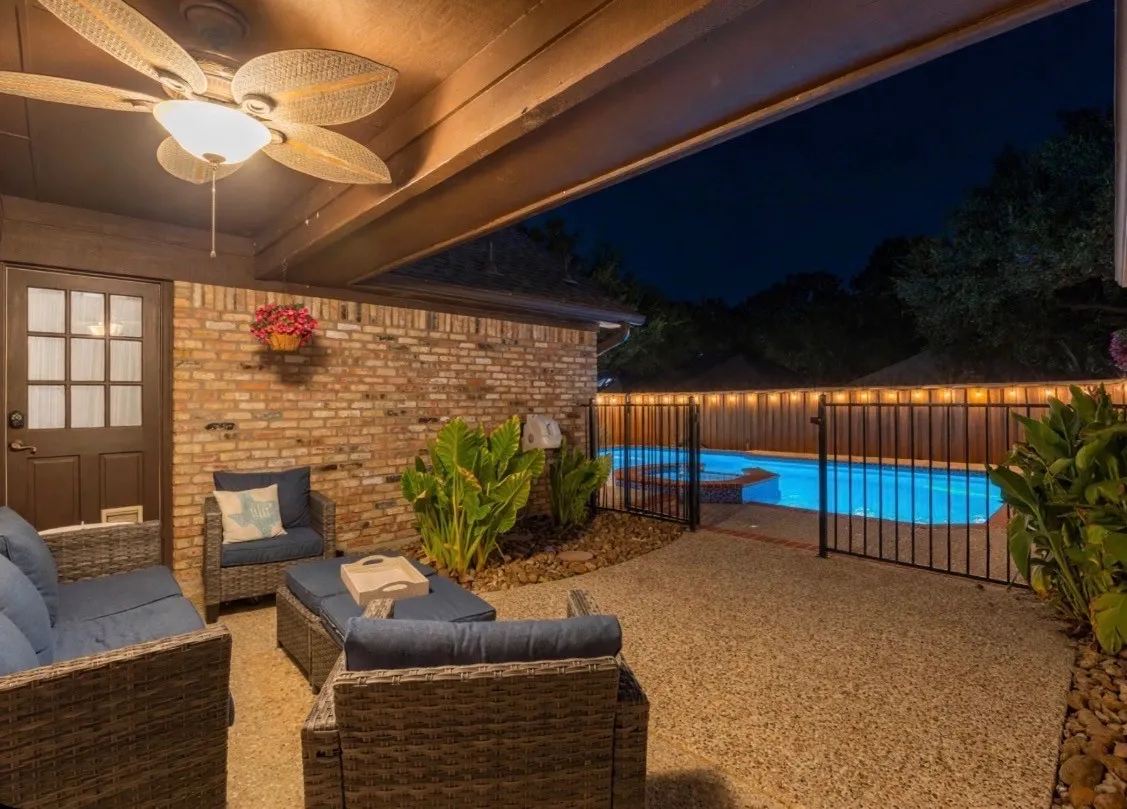 Single Family Residence For Sale in Dallas County , 3214 Suzanne Drive, Rowlett, Texas 75088, 4 Bedroom, 3 Bathroom, 2 Garage spaces, 2,449 Sqft, built in 1987, mls#21400316, Real Estate Agent in Rowlett, Homes For Sale in Dallas county, Homes For Sale in Rowlett, Realtor in Rowlett Texas, Real Estate Brokerage Independent Realty Texas, Luminita Cordes Realtor