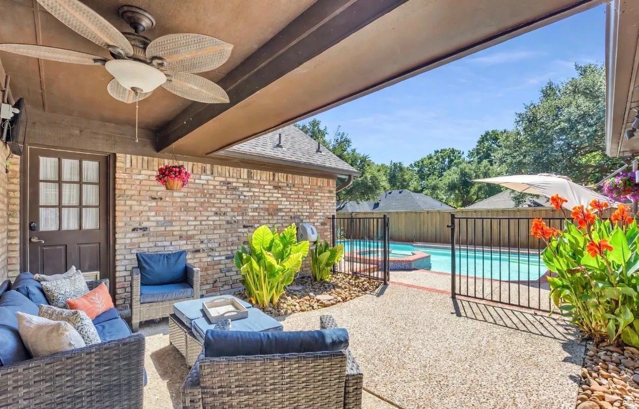 Single Family Residence For Sale in Dallas County , 3214 Suzanne Drive, Rowlett, Texas 75088, 4 Bedroom, 3 Bathroom, 2 Garage spaces, 2,449 Sqft, built in 1987, mls#21400316, Real Estate Agent in Rowlett, Homes For Sale in Dallas county, Homes For Sale in Rowlett, Realtor in Rowlett Texas, Real Estate Brokerage Independent Realty Texas, Luminita Cordes Realtor