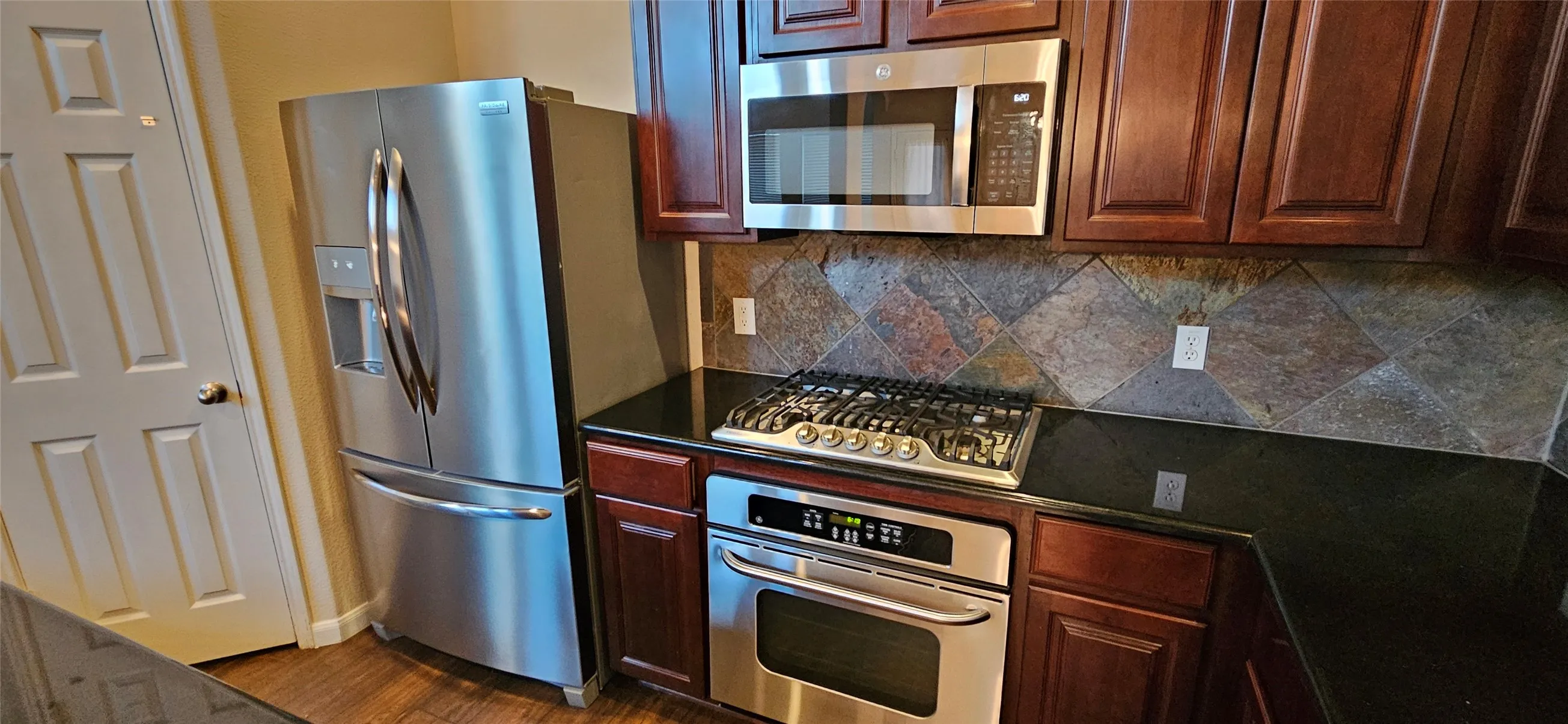 Single Family Residence For Rent in Denton County , 13246 Bayfield Drive, Frisco, Texas 75033, 4 Bedroom, 4 Bathroom, 3 Garage spaces, 3,746 Sqft, built in 2005, mls#21400288, Real Estate Agent in Frisco, Homes For Rent in Denton county, Homes For Rent in Frisco, Realtor in Frisco Texas, Real Estate Brokerage Independent Realty Texas, Luminita Cordes Realtor
