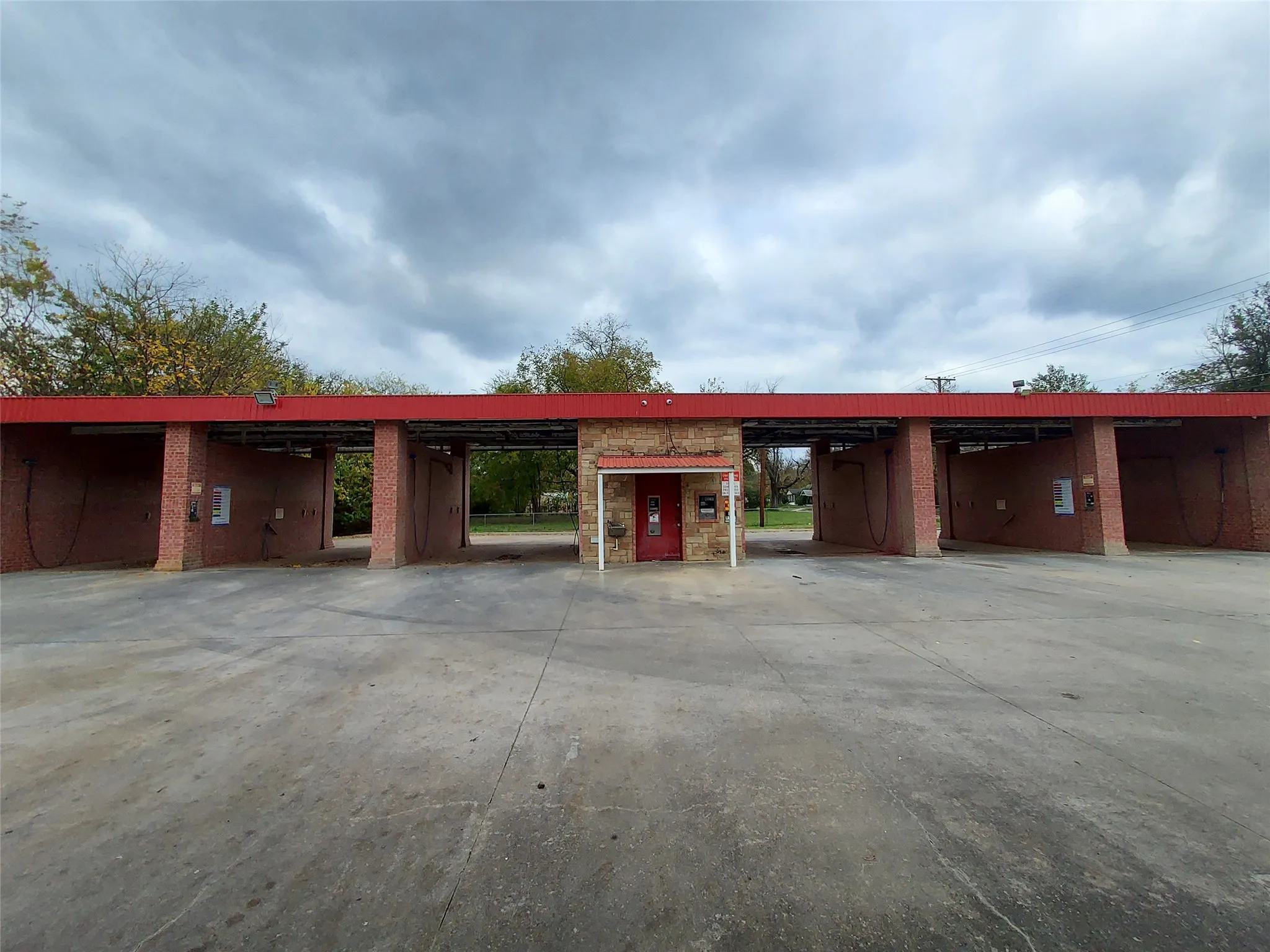 Business For Sale in Hunt County , 1811 Park Street, Commerce, Texas 75428, 0, 0, Garage spaces, 0 Sqft, built in 2001, mls#21399215, Real Estate Agent in Commerce, Homes For Sale in Hunt county, Homes For Sale in Commerce, Realtor in Commerce Texas, Real Estate Brokerage Independent Realty Texas, Luminita Cordes Realtor