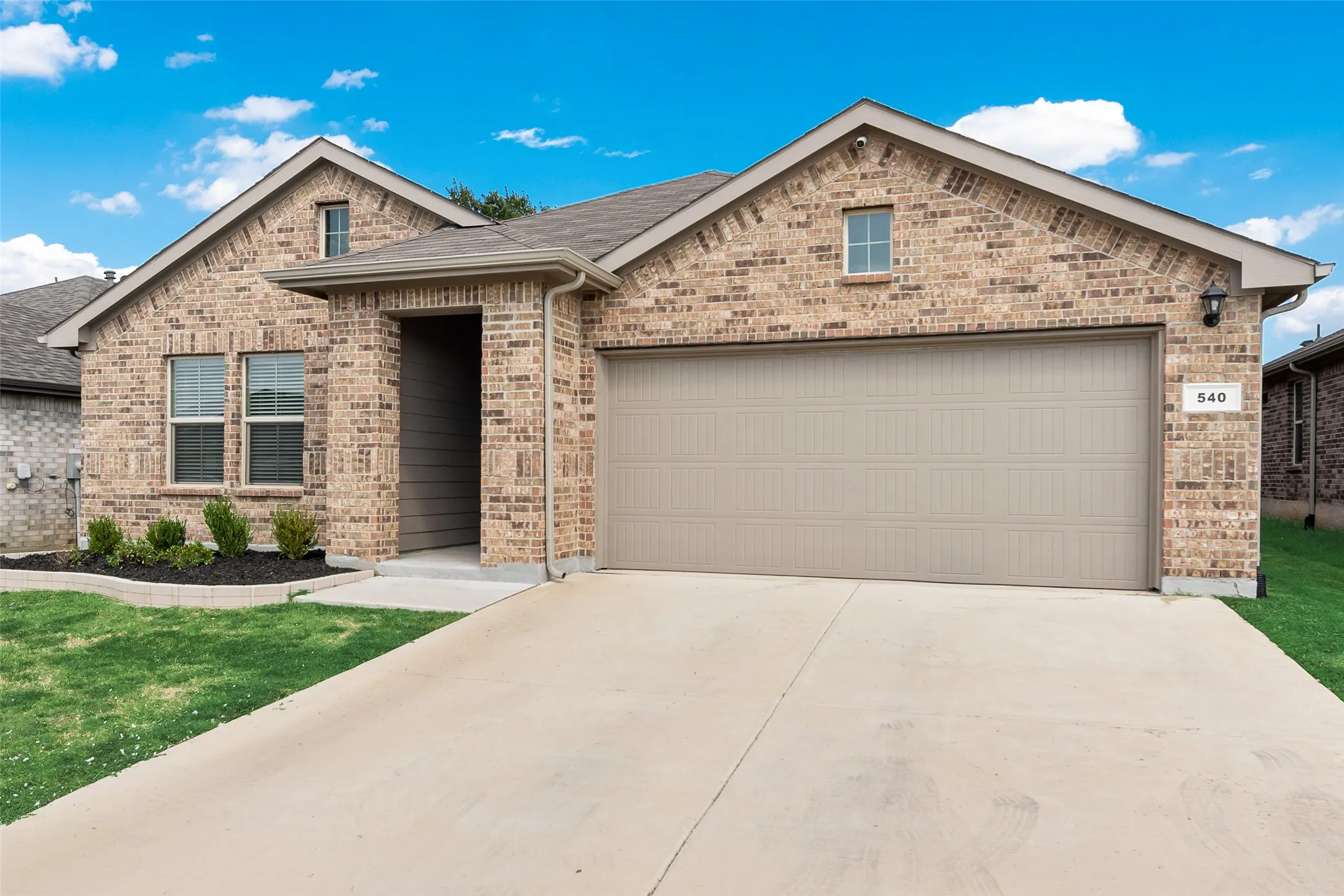 Single Family Residence For Sale in Parker County , 540 Bronze Circle E, Springtown, Texas 76082, 4 Bedroom, 2 Bathroom, 2 Garage spaces, 1,860 Sqft, built in 2023, mls#21399778, Real Estate Agent in Springtown, Homes For Sale in Parker county, Homes For Sale in Springtown, Realtor in Springtown Texas, Real Estate Brokerage Independent Realty Texas, Luminita Cordes Realtor