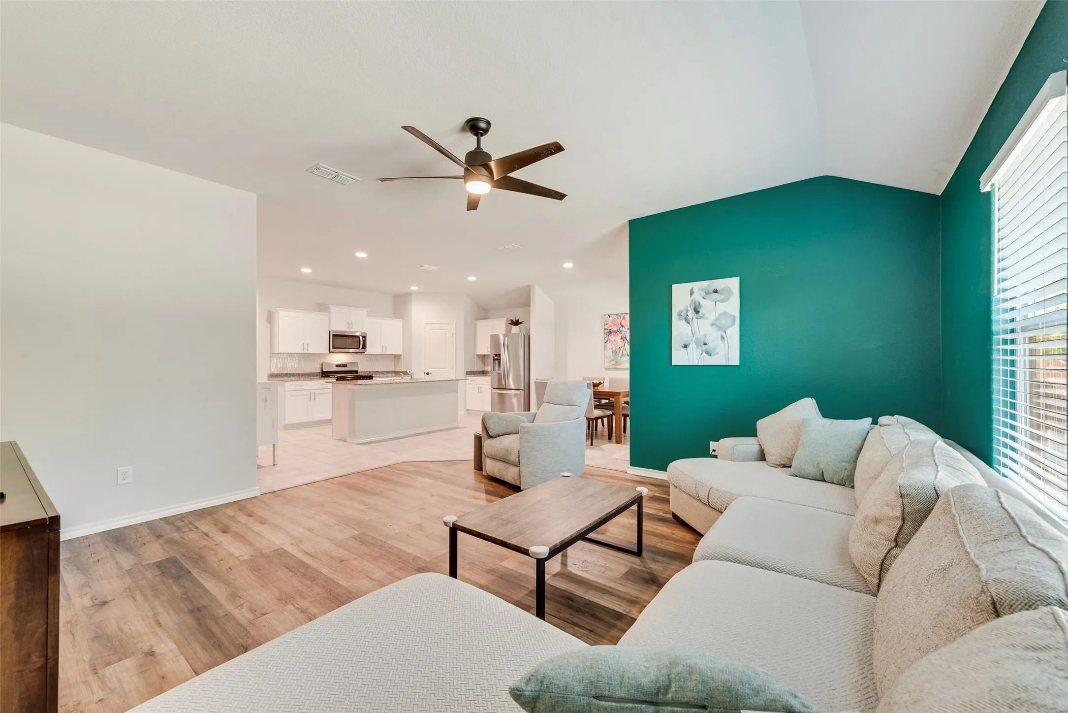 Single Family Residence For Sale in Parker County , 540 Bronze Circle E, Springtown, Texas 76082, 4 Bedroom, 2 Bathroom, 2 Garage spaces, 1,860 Sqft, built in 2023, mls#21399778, Real Estate Agent in Springtown, Homes For Sale in Parker county, Homes For Sale in Springtown, Realtor in Springtown Texas, Real Estate Brokerage Independent Realty Texas, Luminita Cordes Realtor
