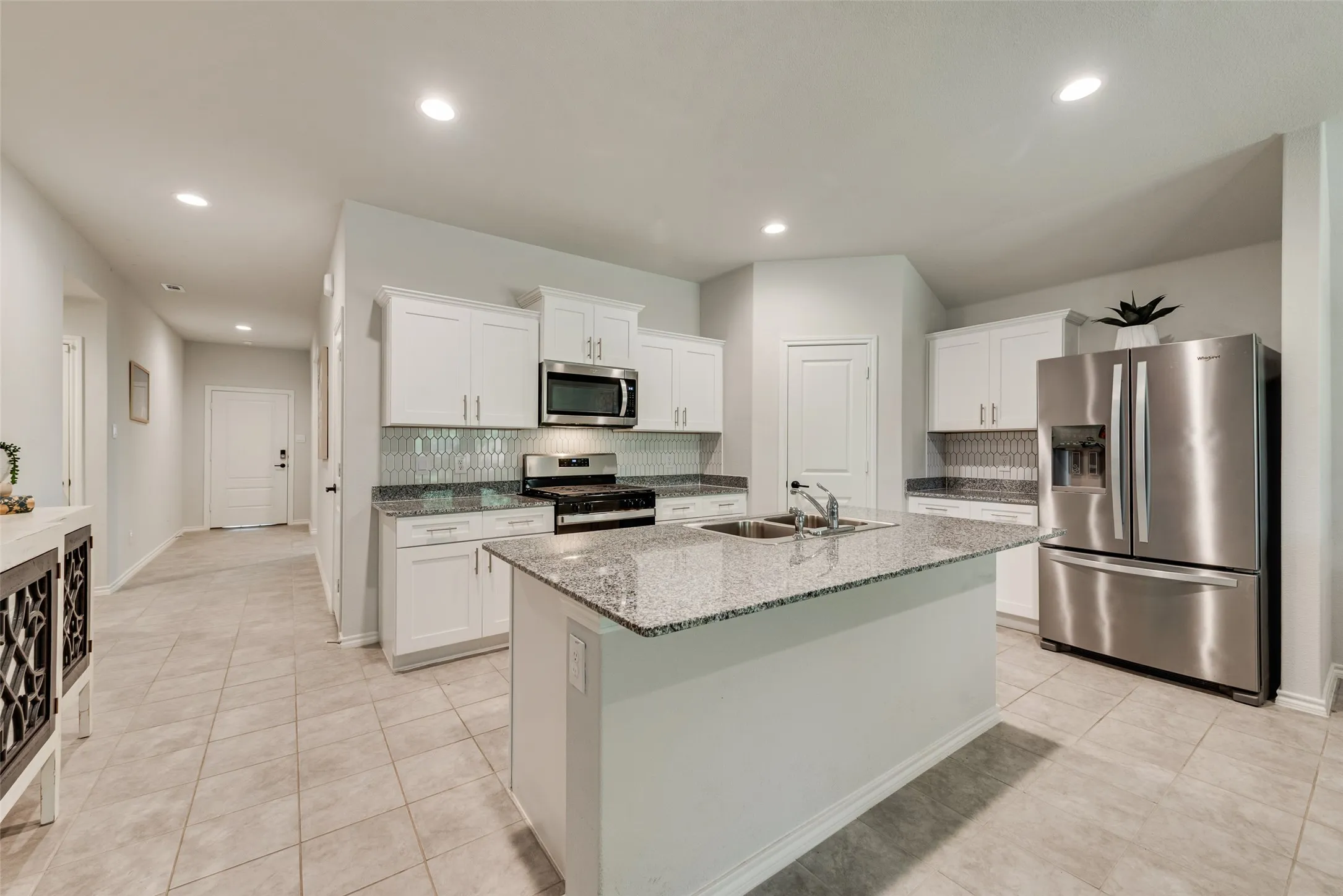Single Family Residence For Sale in Parker County , 540 Bronze Circle E, Springtown, Texas 76082, 4 Bedroom, 2 Bathroom, 2 Garage spaces, 1,860 Sqft, built in 2023, mls#21399778, Real Estate Agent in Springtown, Homes For Sale in Parker county, Homes For Sale in Springtown, Realtor in Springtown Texas, Real Estate Brokerage Independent Realty Texas, Luminita Cordes Realtor