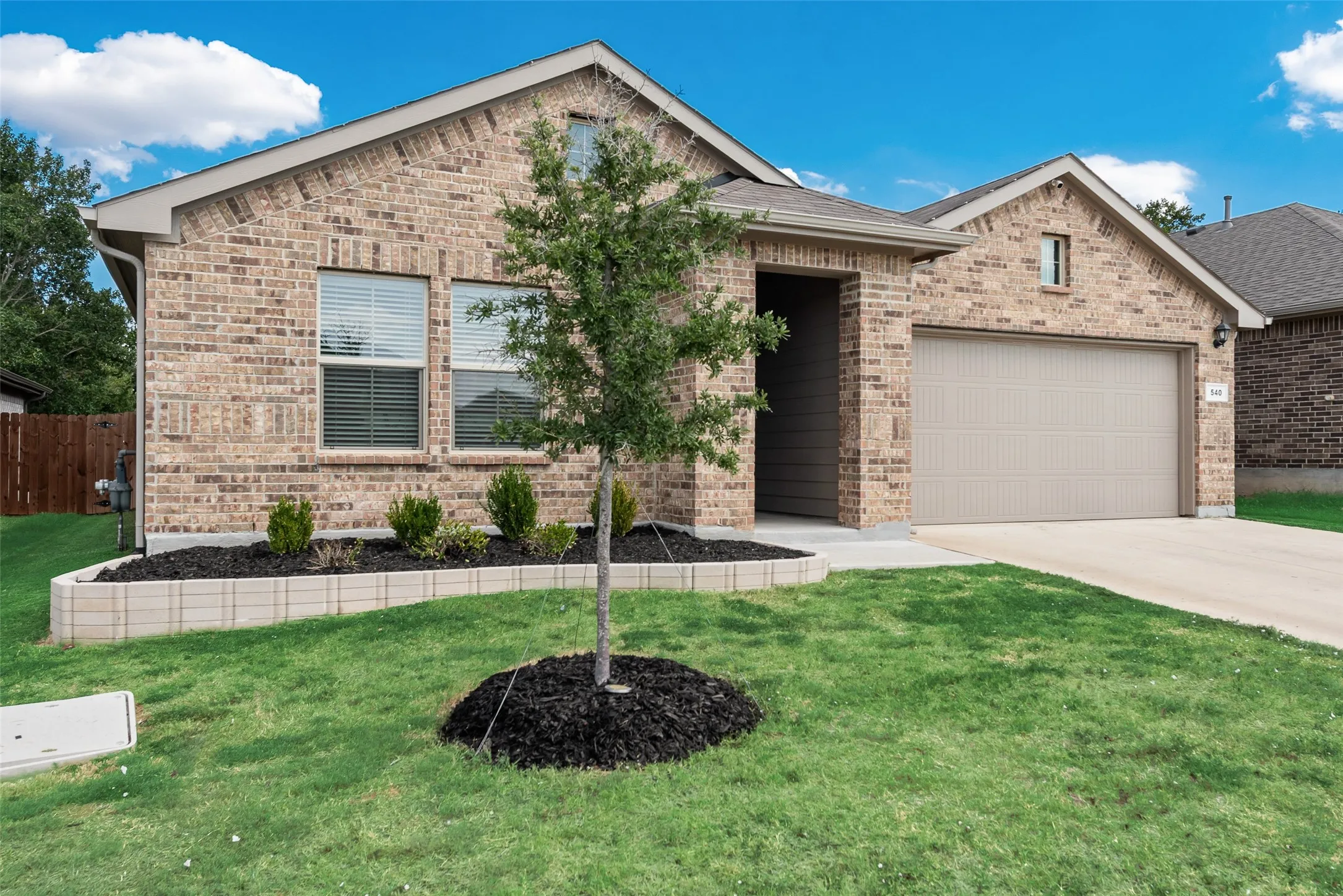 Single Family Residence For Sale in Parker County , 540 Bronze Circle E, Springtown, Texas 76082, 4 Bedroom, 2 Bathroom, 2 Garage spaces, 1,860 Sqft, built in 2023, mls#21399778, Real Estate Agent in Springtown, Homes For Sale in Parker county, Homes For Sale in Springtown, Realtor in Springtown Texas, Real Estate Brokerage Independent Realty Texas, Luminita Cordes Realtor