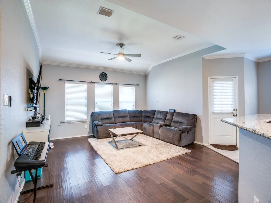 Single Family Residence For Rent in Denton County , 11721 Champion Creek Drive, Frisco, Texas 75036, 4 Bedroom, 3 Bathroom, 2 Garage spaces, 3,012 Sqft, built in 2014, mls#21400257, Real Estate Agent in Frisco, Homes For Rent in Denton county, Homes For Rent in Frisco, Realtor in Frisco Texas, Real Estate Brokerage Independent Realty Texas, Luminita Cordes Realtor