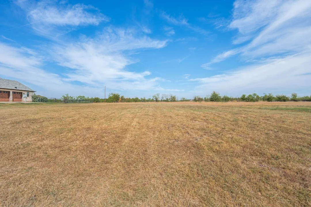 Improved Land For Sale in Ellis County , 1104 Estate Drive, Ennis, Texas 75119, 0, 0, Garage spaces, 0 Sqft, built in 0, mls#21398118, Real Estate Agent in Ennis, Homes For Sale in Ellis county, Homes For Sale in Ennis, Realtor in Ennis Texas, Real Estate Brokerage Independent Realty Texas, Luminita Cordes Realtor