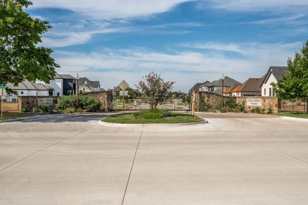 Improved Land For Sale in Ellis County , 1104 Estate Drive, Ennis, Texas 75119, 0, 0, Garage spaces, 0 Sqft, built in 0, mls#21398118, Real Estate Agent in Ennis, Homes For Sale in Ellis county, Homes For Sale in Ennis, Realtor in Ennis Texas, Real Estate Brokerage Independent Realty Texas, Luminita Cordes Realtor