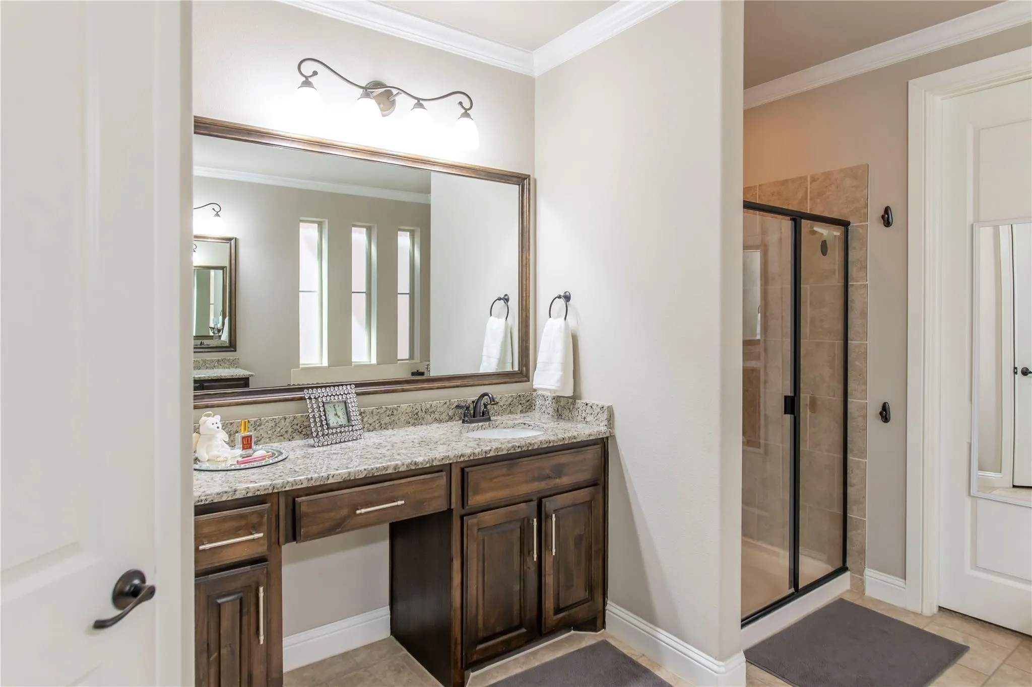 Single Family Residence For Sale in Denton County , 1408 Torrent Drive, Little Elm, Texas 75068, 3 Bedroom, 4 Bathroom, 2 Garage spaces, 3,010 Sqft, built in 2016, mls#21398183, Real Estate Agent in Little Elm, Homes For Sale in Denton county, Homes For Sale in Little Elm, Realtor in Little Elm Texas, Real Estate Brokerage Independent Realty Texas, Luminita Cordes Realtor