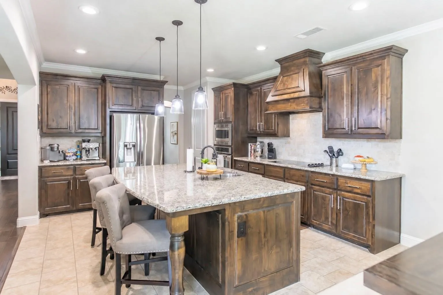 Single Family Residence For Sale in Denton County , 1408 Torrent Drive, Little Elm, Texas 75068, 3 Bedroom, 4 Bathroom, 2 Garage spaces, 3,010 Sqft, built in 2016, mls#21398183, Real Estate Agent in Little Elm, Homes For Sale in Denton county, Homes For Sale in Little Elm, Realtor in Little Elm Texas, Real Estate Brokerage Independent Realty Texas, Luminita Cordes Realtor