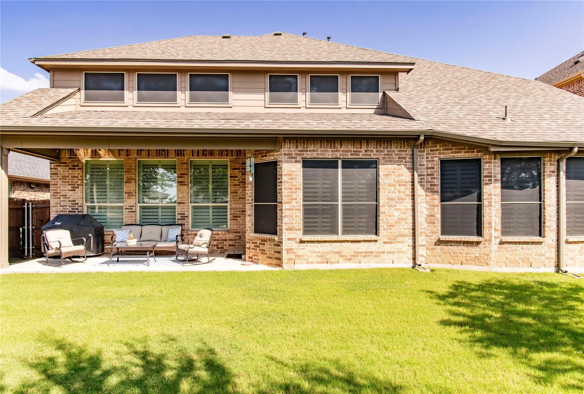 Single Family Residence For Sale in Denton County , 1408 Torrent Drive, Little Elm, Texas 75068, 3 Bedroom, 4 Bathroom, 2 Garage spaces, 3,010 Sqft, built in 2016, mls#21398183, Real Estate Agent in Little Elm, Homes For Sale in Denton county, Homes For Sale in Little Elm, Realtor in Little Elm Texas, Real Estate Brokerage Independent Realty Texas, Luminita Cordes Realtor