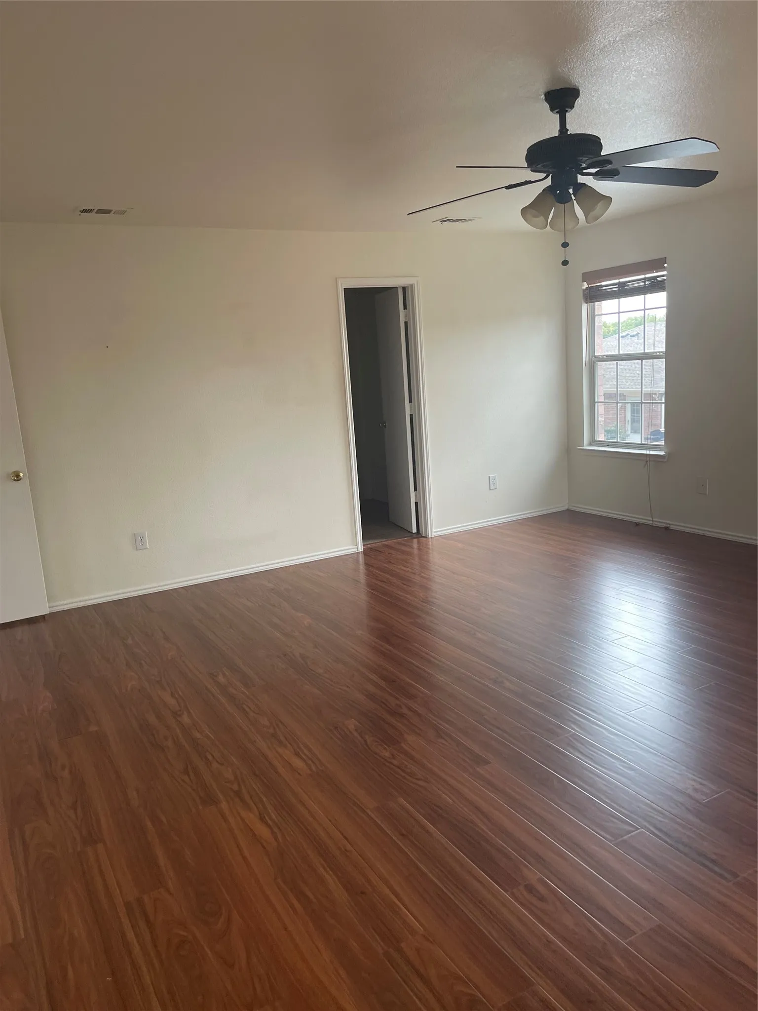 Single Family Residence For Rent in Tarrant County , 6716 Barred Owl Road, Arlington, Texas 76002, 4 Bedroom, 4 Bathroom, 2 Garage spaces, 3,270 Sqft, built in 2004, mls#21389234, Real Estate Agent in Arlington, Homes For Rent in Tarrant county, Homes For Rent in Arlington, Realtor in Arlington Texas, Real Estate Brokerage Independent Realty Texas, Luminita Cordes Realtor