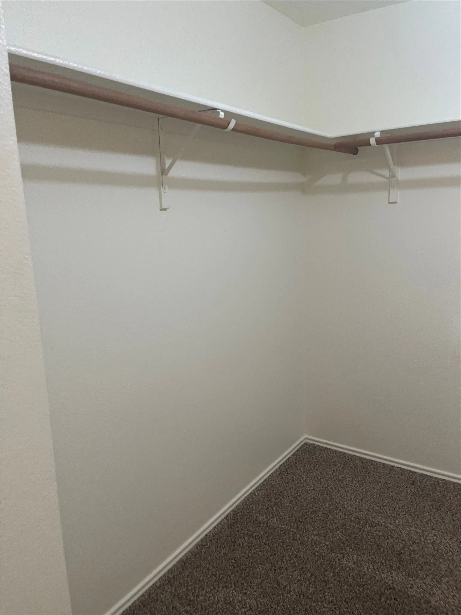 Single Family Residence For Rent in Tarrant County , 6716 Barred Owl Road, Arlington, Texas 76002, 4 Bedroom, 4 Bathroom, 2 Garage spaces, 3,270 Sqft, built in 2004, mls#21389234, Real Estate Agent in Arlington, Homes For Rent in Tarrant county, Homes For Rent in Arlington, Realtor in Arlington Texas, Real Estate Brokerage Independent Realty Texas, Luminita Cordes Realtor