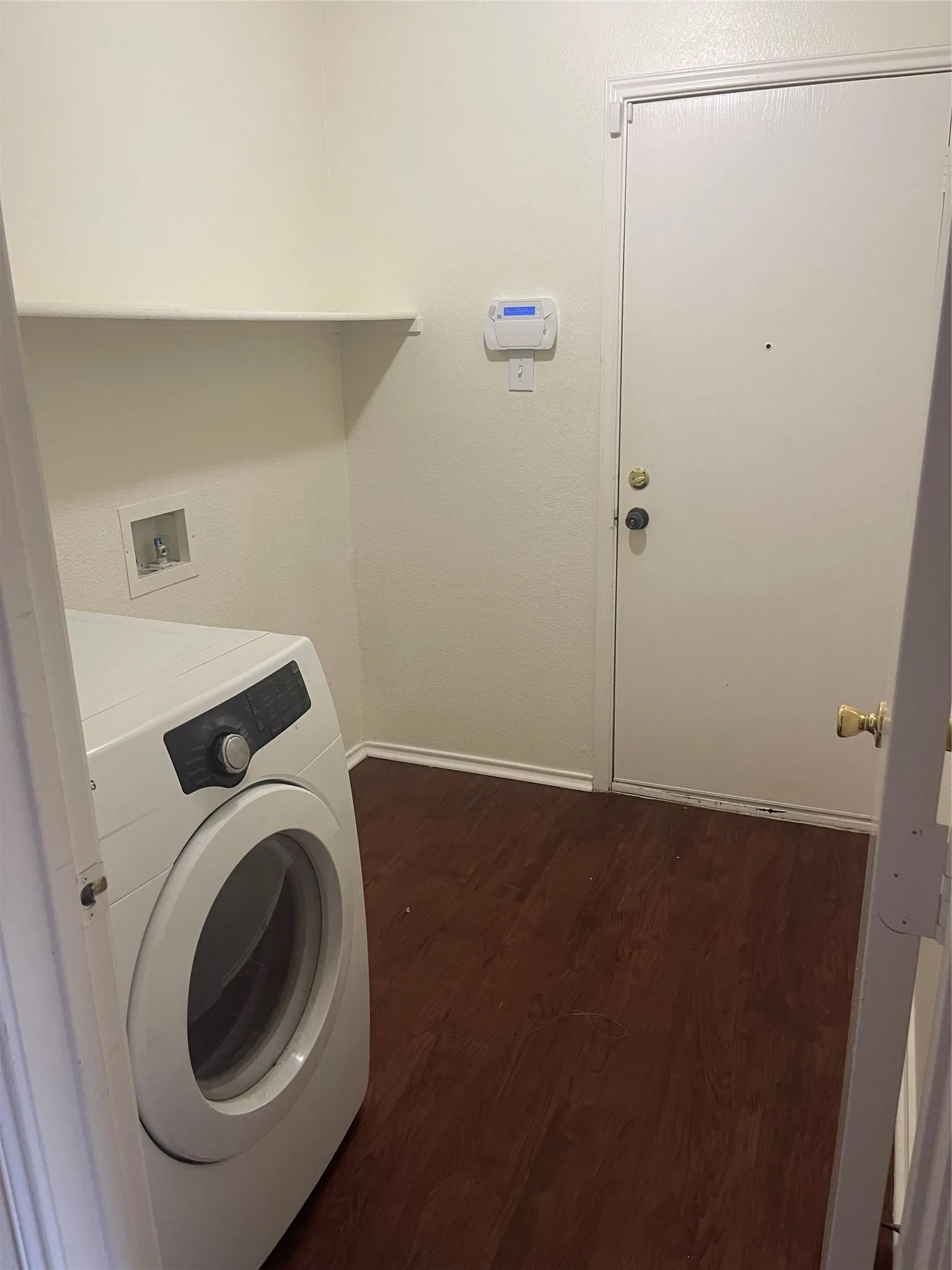 Single Family Residence For Rent in Tarrant County , 6716 Barred Owl Road, Arlington, Texas 76002, 4 Bedroom, 4 Bathroom, 2 Garage spaces, 3,270 Sqft, built in 2004, mls#21389234, Real Estate Agent in Arlington, Homes For Rent in Tarrant county, Homes For Rent in Arlington, Realtor in Arlington Texas, Real Estate Brokerage Independent Realty Texas, Luminita Cordes Realtor