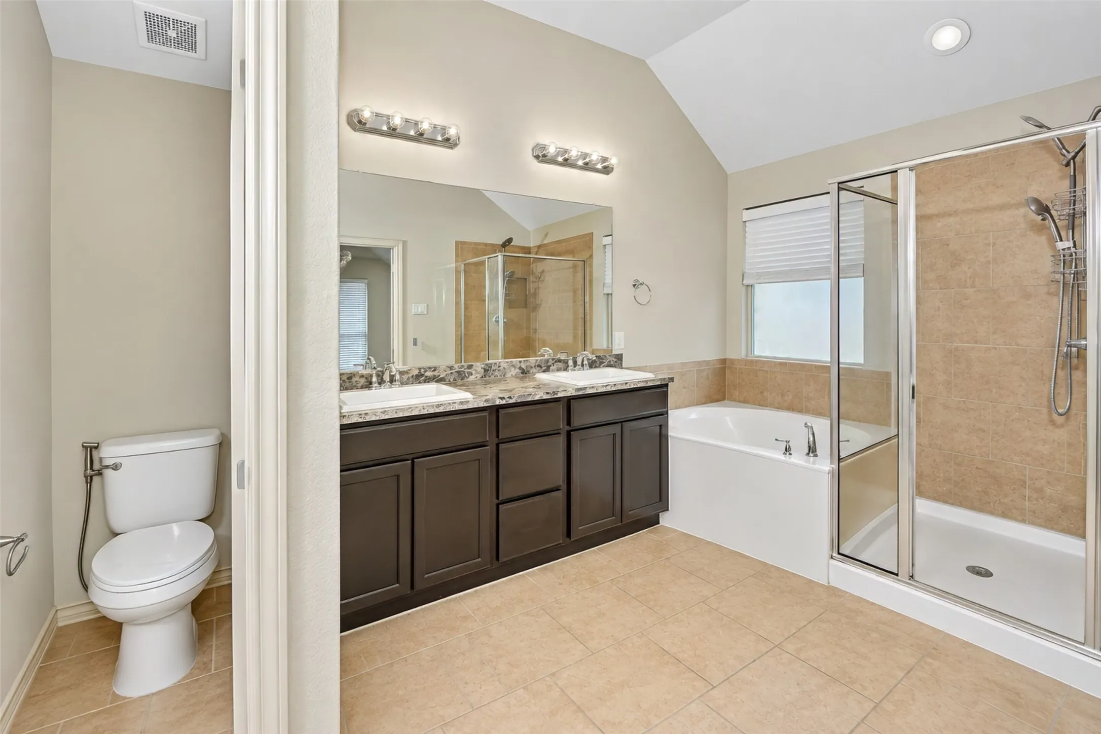 Single Family Residence For Rent in Tarrant County , 1245 Goodland Terrace, Fort Worth, Texas 76179, 4 Bedroom, 2 Bathroom, 2 Garage spaces, 2,170 Sqft, built in 2013, mls#21400361, Real Estate Agent in Fort Worth, Homes For Rent in Tarrant county, Homes For Rent in Fort Worth, Realtor in Fort Worth Texas, Real Estate Brokerage Independent Realty Texas, Luminita Cordes Realtor