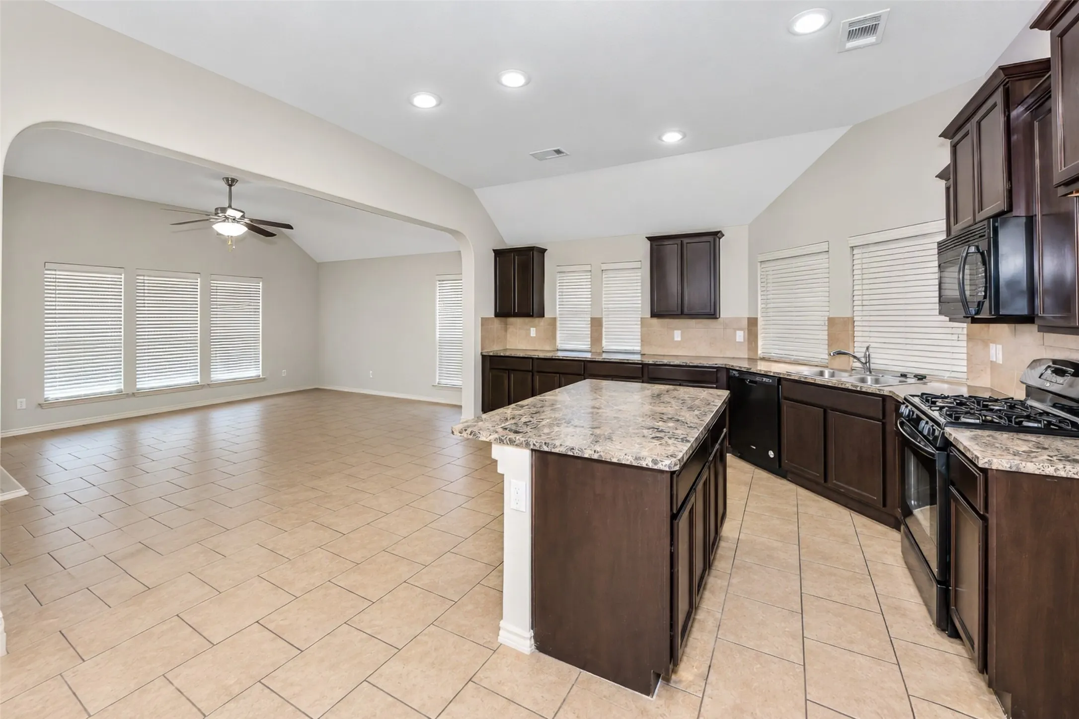 Single Family Residence For Rent in Tarrant County , 1245 Goodland Terrace, Fort Worth, Texas 76179, 4 Bedroom, 2 Bathroom, 2 Garage spaces, 2,170 Sqft, built in 2013, mls#21400361, Real Estate Agent in Fort Worth, Homes For Rent in Tarrant county, Homes For Rent in Fort Worth, Realtor in Fort Worth Texas, Real Estate Brokerage Independent Realty Texas, Luminita Cordes Realtor