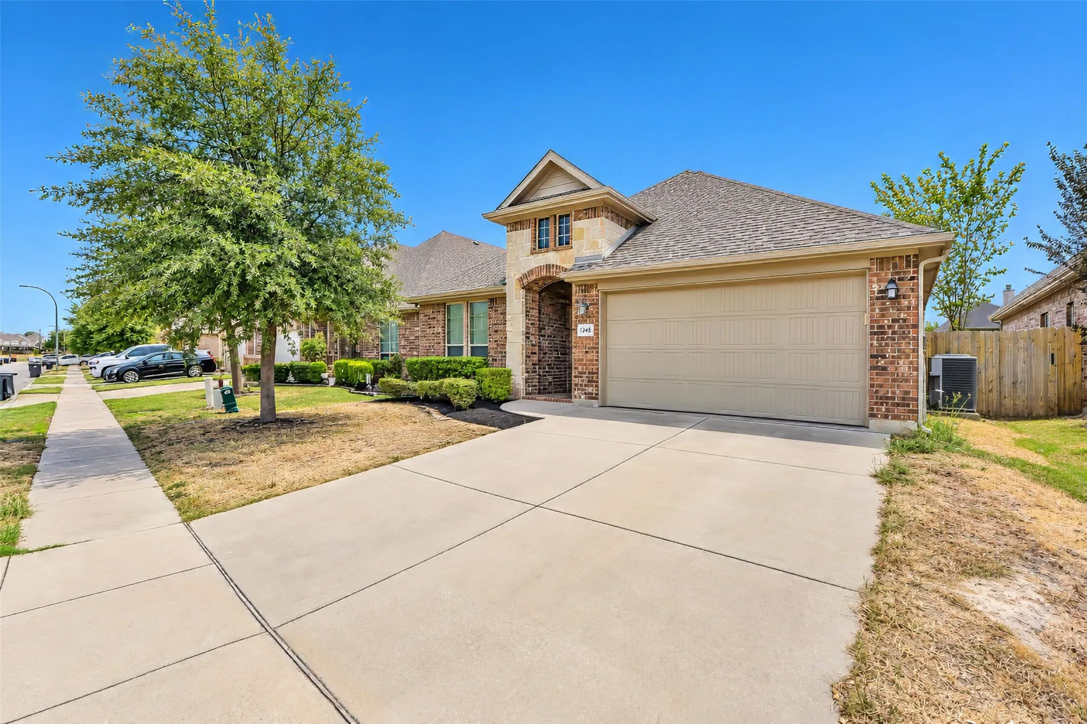 Single Family Residence For Rent in Tarrant County , 1245 Goodland Terrace, Fort Worth, Texas 76179, 4 Bedroom, 2 Bathroom, 2 Garage spaces, 2,170 Sqft, built in 2013, mls#21400361, Real Estate Agent in Fort Worth, Homes For Rent in Tarrant county, Homes For Rent in Fort Worth, Realtor in Fort Worth Texas, Real Estate Brokerage Independent Realty Texas, Luminita Cordes Realtor