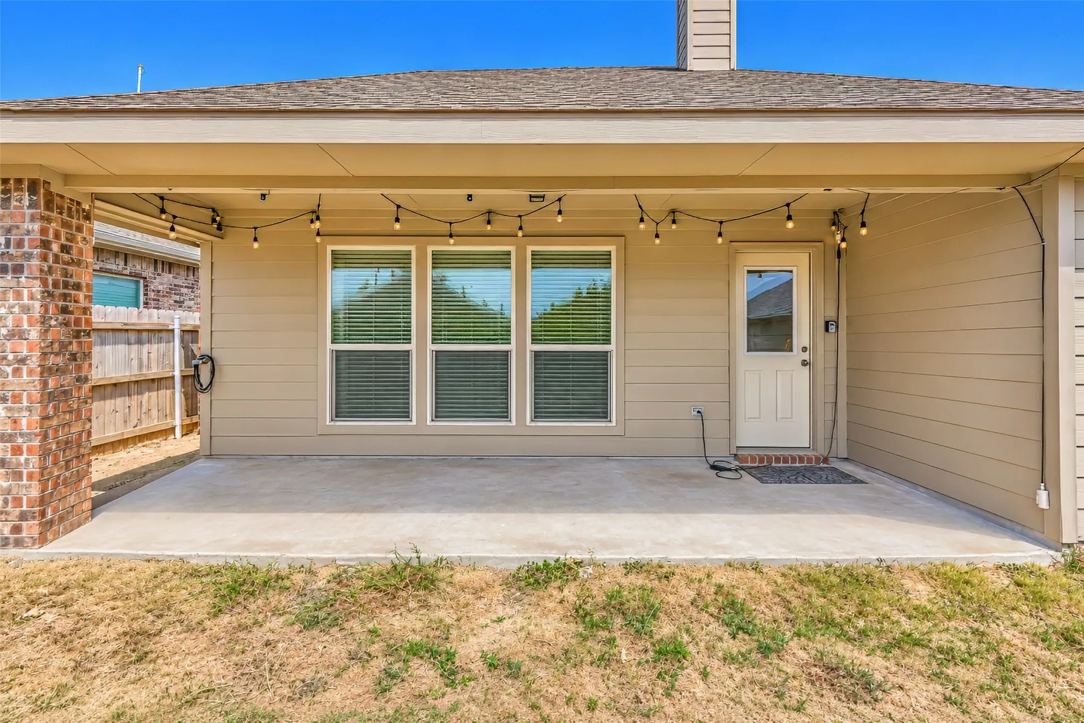 Single Family Residence For Rent in Tarrant County , 1245 Goodland Terrace, Fort Worth, Texas 76179, 4 Bedroom, 2 Bathroom, 2 Garage spaces, 2,170 Sqft, built in 2013, mls#21400361, Real Estate Agent in Fort Worth, Homes For Rent in Tarrant county, Homes For Rent in Fort Worth, Realtor in Fort Worth Texas, Real Estate Brokerage Independent Realty Texas, Luminita Cordes Realtor