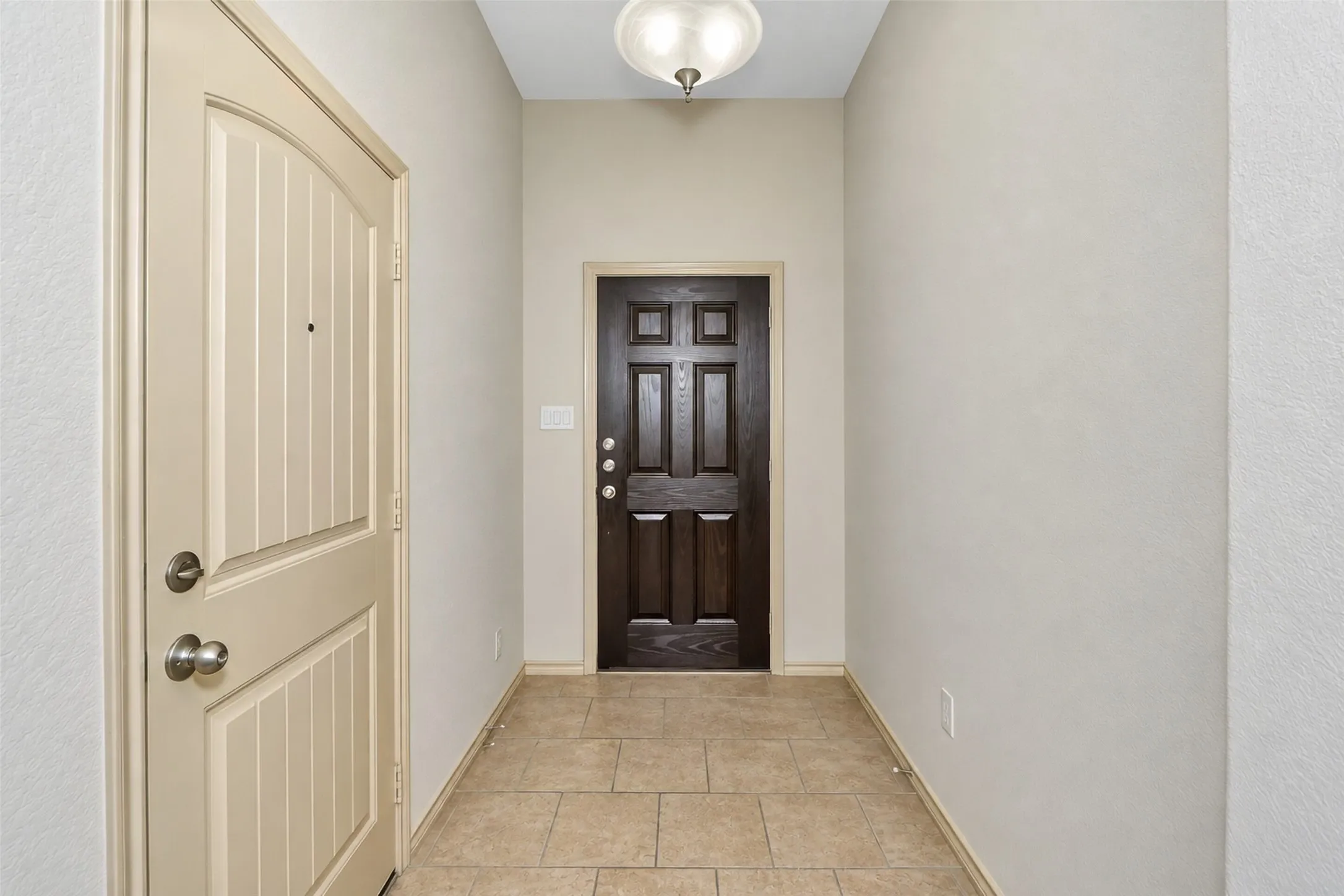 Single Family Residence For Rent in Tarrant County , 1245 Goodland Terrace, Fort Worth, Texas 76179, 4 Bedroom, 2 Bathroom, 2 Garage spaces, 2,170 Sqft, built in 2013, mls#21400361, Real Estate Agent in Fort Worth, Homes For Rent in Tarrant county, Homes For Rent in Fort Worth, Realtor in Fort Worth Texas, Real Estate Brokerage Independent Realty Texas, Luminita Cordes Realtor