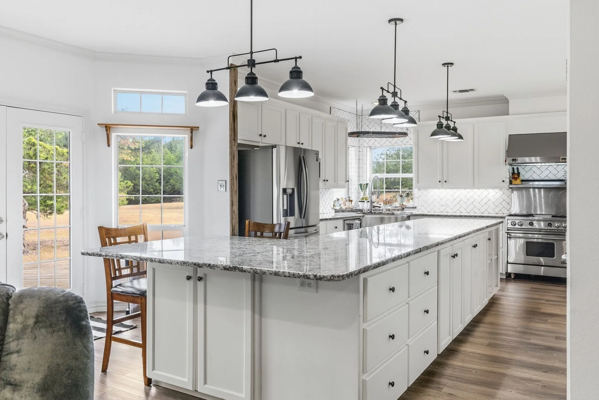 Single Family Residence For Sale in Hunt County , 399 County Road 4101, Greenville, Texas 75401, 5 Bedroom, 3 Bathroom, 3 Garage spaces, 3,232 Sqft, built in 1997, mls#21398898, Real Estate Agent in Greenville, Homes For Sale in Hunt county, Homes For Sale in Greenville, Realtor in Greenville Texas, Real Estate Brokerage Independent Realty Texas, Luminita Cordes Realtor