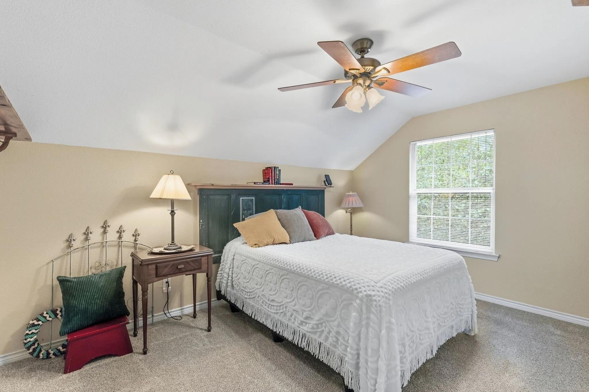 Single Family Residence For Sale in Hunt County , 399 County Road 4101, Greenville, Texas 75401, 5 Bedroom, 3 Bathroom, 3 Garage spaces, 3,232 Sqft, built in 1997, mls#21398898, Real Estate Agent in Greenville, Homes For Sale in Hunt county, Homes For Sale in Greenville, Realtor in Greenville Texas, Real Estate Brokerage Independent Realty Texas, Luminita Cordes Realtor