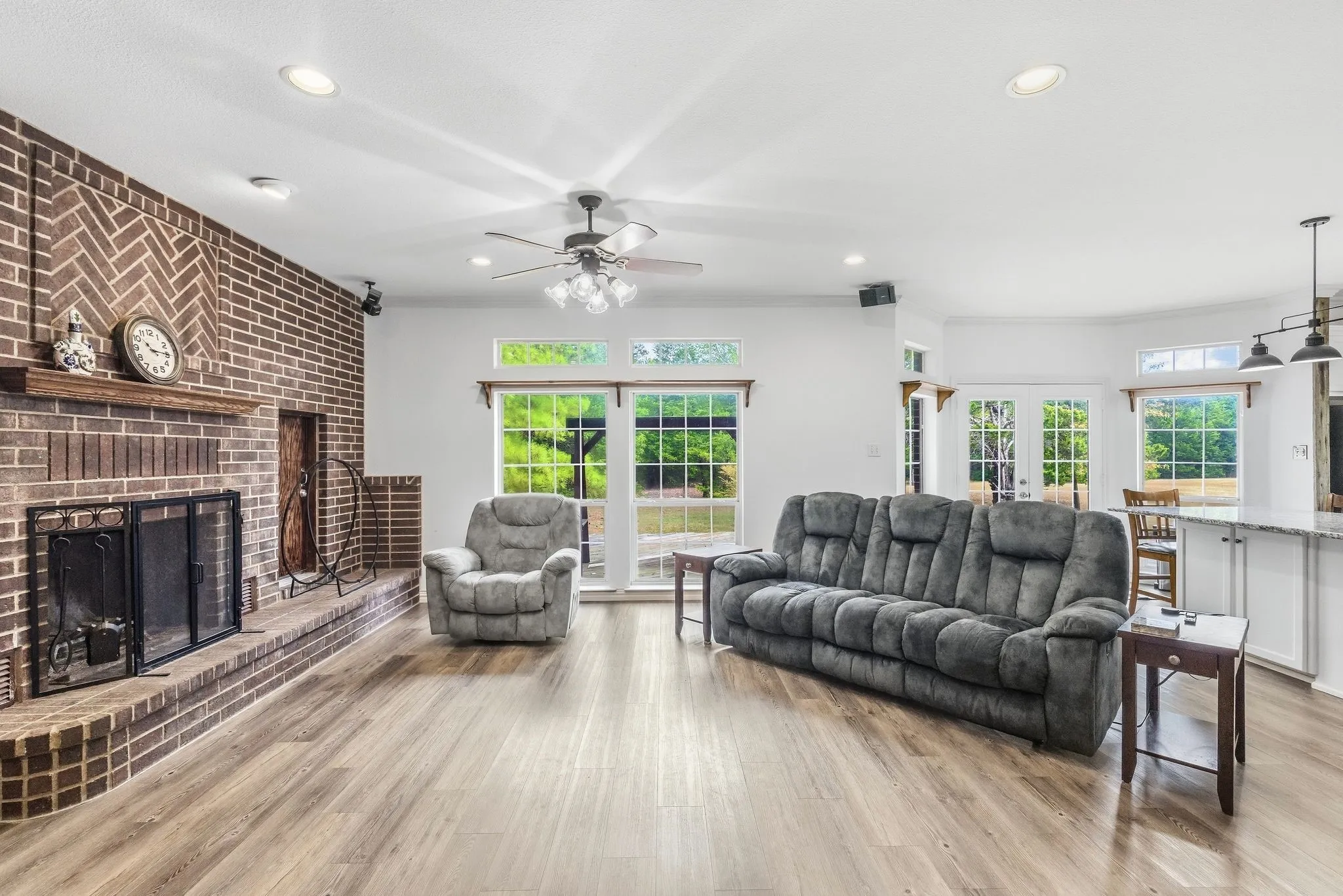 Single Family Residence For Sale in Hunt County , 399 County Road 4101, Greenville, Texas 75401, 5 Bedroom, 3 Bathroom, 3 Garage spaces, 3,232 Sqft, built in 1997, mls#21398898, Real Estate Agent in Greenville, Homes For Sale in Hunt county, Homes For Sale in Greenville, Realtor in Greenville Texas, Real Estate Brokerage Independent Realty Texas, Luminita Cordes Realtor