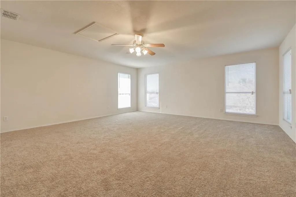 Single Family Residence For Rent in Collin County , 1302 Heather Brook Drive, Allen, Texas 75002, 3 Bedroom, 2 Bathroom, 2 Garage spaces, 2,260 Sqft, built in 2001, mls#21400366, Real Estate Agent in Allen, Homes For Rent in Collin county, Homes For Rent in Allen, Realtor in Allen Texas, Real Estate Brokerage Independent Realty Texas, Luminita Cordes Realtor