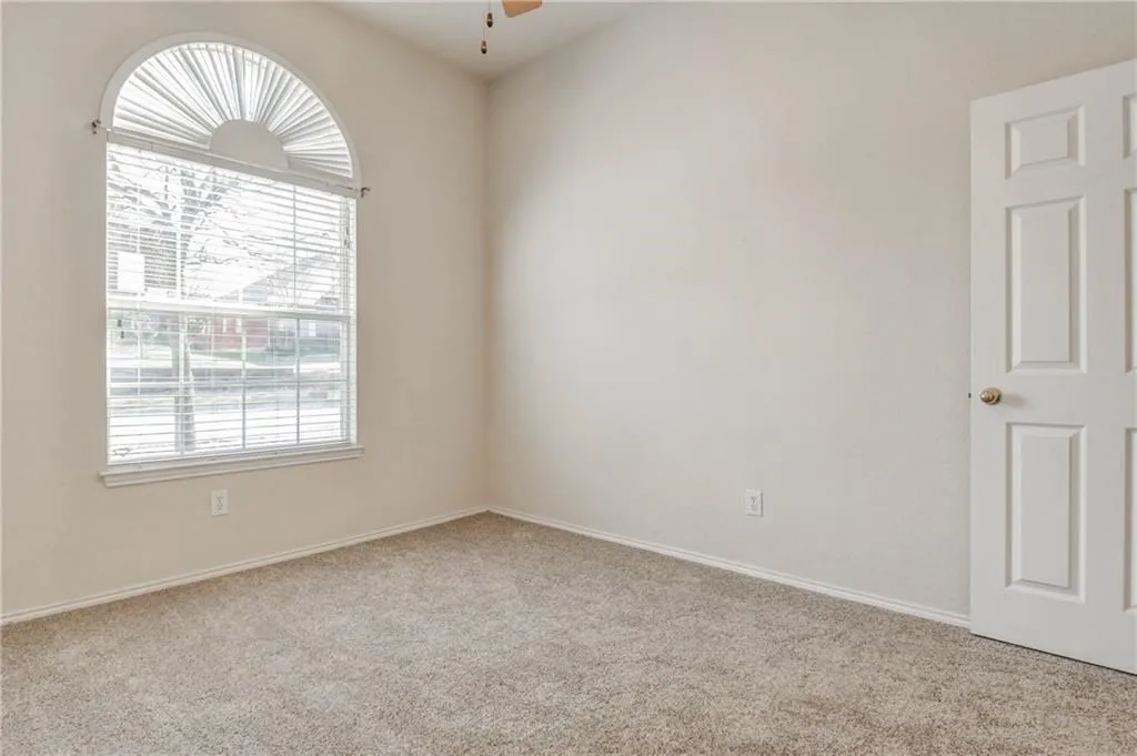 Single Family Residence For Rent in Collin County , 1302 Heather Brook Drive, Allen, Texas 75002, 3 Bedroom, 2 Bathroom, 2 Garage spaces, 2,260 Sqft, built in 2001, mls#21400366, Real Estate Agent in Allen, Homes For Rent in Collin county, Homes For Rent in Allen, Realtor in Allen Texas, Real Estate Brokerage Independent Realty Texas, Luminita Cordes Realtor