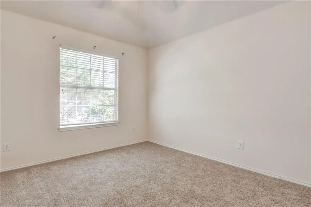 Single Family Residence For Rent in Collin County , 1302 Heather Brook Drive, Allen, Texas 75002, 3 Bedroom, 2 Bathroom, 2 Garage spaces, 2,260 Sqft, built in 2001, mls#21400366, Real Estate Agent in Allen, Homes For Rent in Collin county, Homes For Rent in Allen, Realtor in Allen Texas, Real Estate Brokerage Independent Realty Texas, Luminita Cordes Realtor