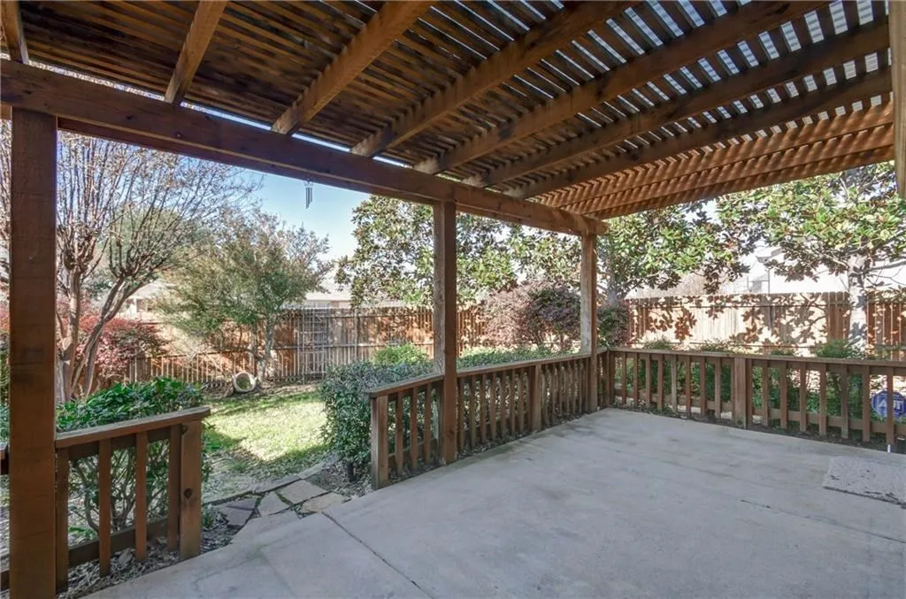 Single Family Residence For Rent in Collin County , 1302 Heather Brook Drive, Allen, Texas 75002, 3 Bedroom, 2 Bathroom, 2 Garage spaces, 2,260 Sqft, built in 2001, mls#21400366, Real Estate Agent in Allen, Homes For Rent in Collin county, Homes For Rent in Allen, Realtor in Allen Texas, Real Estate Brokerage Independent Realty Texas, Luminita Cordes Realtor
