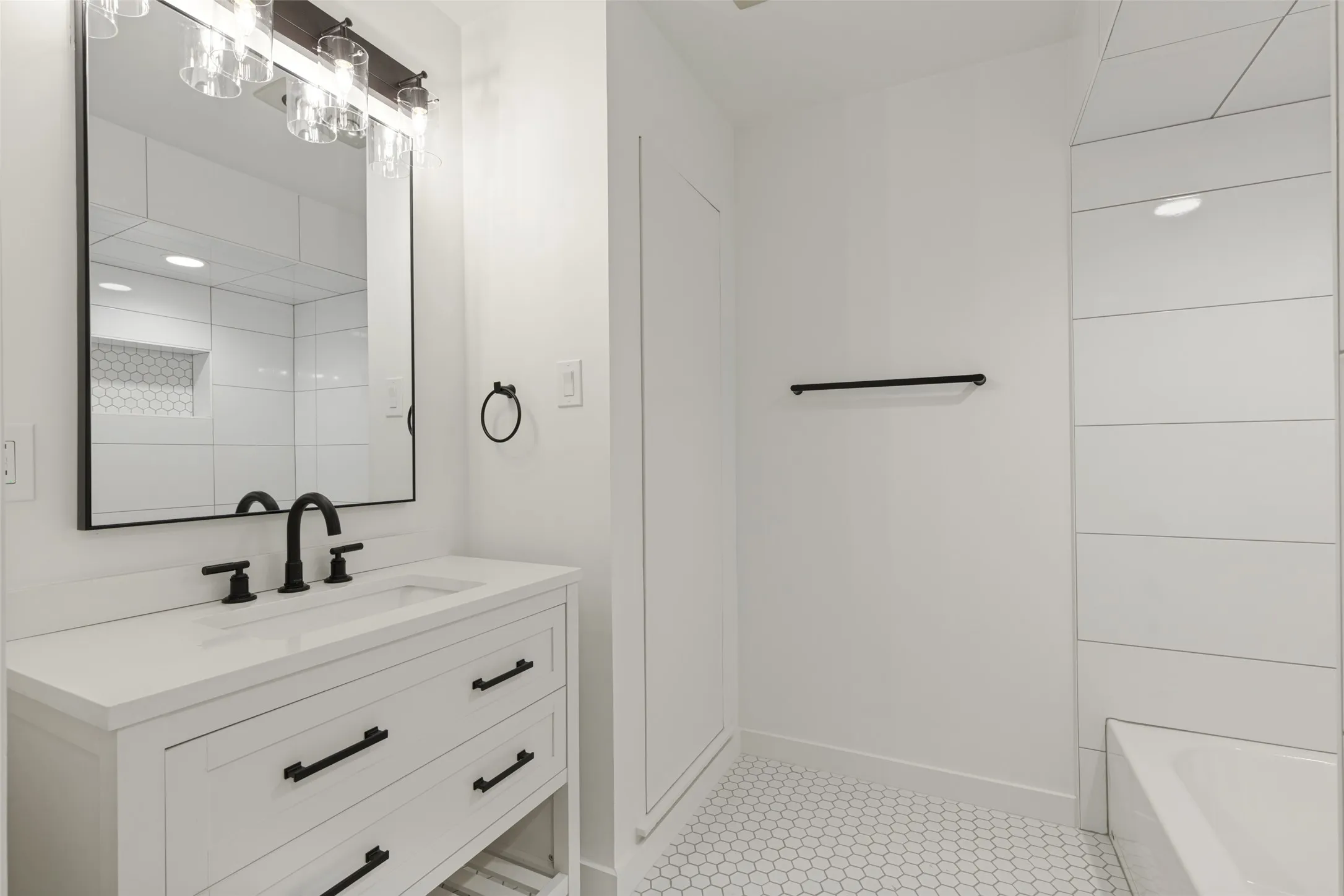 Condominium For Rent in Dallas County , 6115 Averill Way A, Dallas, Texas 75225, 2 Bedroom, 2 Bathroom, Garage spaces, 1,427 Sqft, built in 1957, mls#21400383, Real Estate Agent in Dallas, Homes For Rent in Dallas county, Homes For Rent in Dallas, Realtor in Dallas Texas, Real Estate Brokerage Independent Realty Texas, Luminita Cordes Realtor