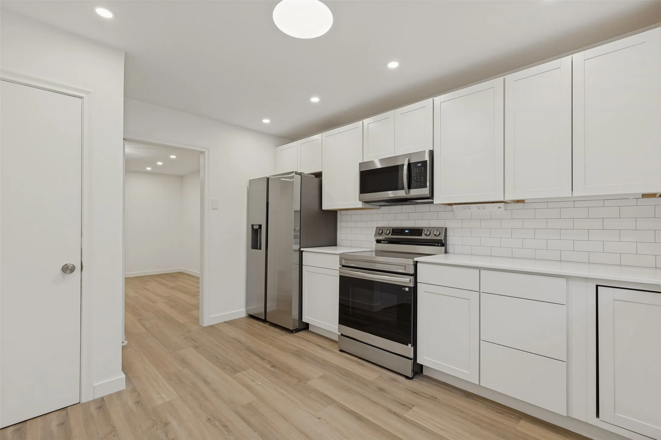 Condominium For Rent in Dallas County , 6115 Averill Way A, Dallas, Texas 75225, 2 Bedroom, 2 Bathroom, Garage spaces, 1,427 Sqft, built in 1957, mls#21400383, Real Estate Agent in Dallas, Homes For Rent in Dallas county, Homes For Rent in Dallas, Realtor in Dallas Texas, Real Estate Brokerage Independent Realty Texas, Luminita Cordes Realtor