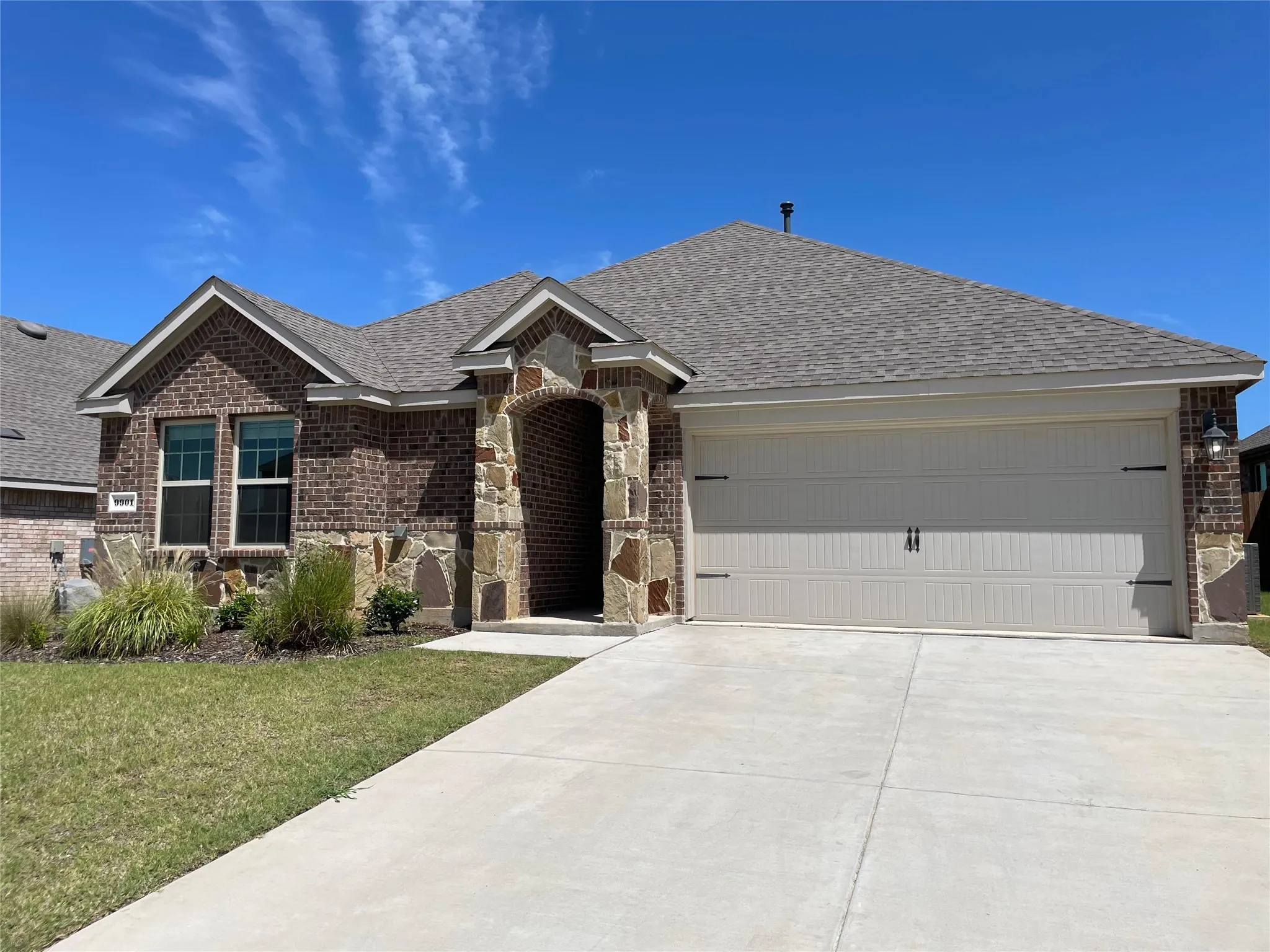 Single Family Residence For Rent in Denton County , 9901 Autumn Leaves Lane, Aubrey, Texas 76227, 3 Bedroom, 2 Bathroom, 2 Garage spaces, 1,280 Sqft, built in 2024, mls#21400389, Real Estate Agent in Aubrey, Homes For Rent in Denton county, Homes For Rent in Aubrey, Realtor in Aubrey Texas, Real Estate Brokerage Independent Realty Texas, Luminita Cordes Realtor