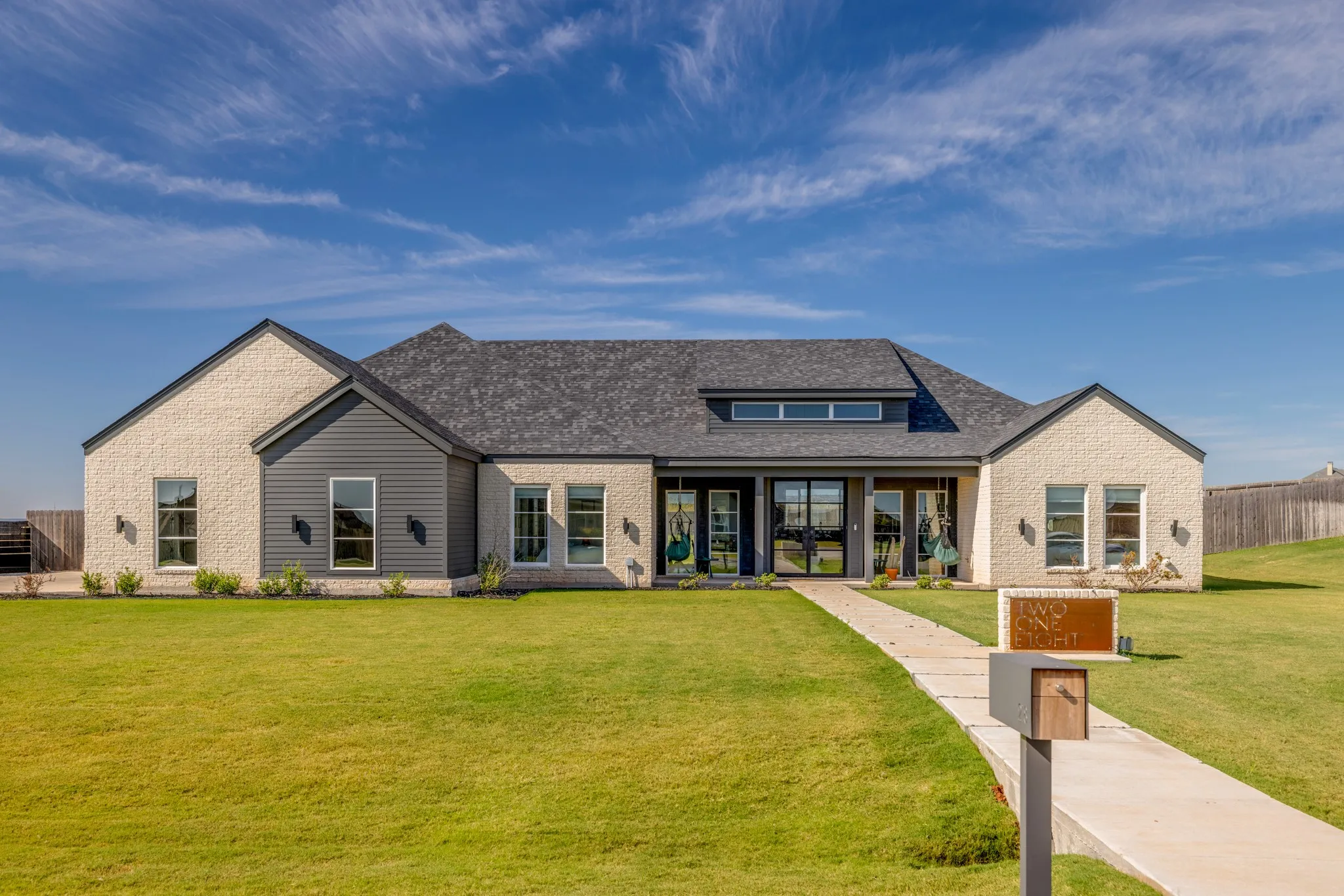 Single Family Residence For Sale in Taylor County , 218 Spring Gap Avenue, Abilene, Texas 79606, 4 Bedroom, 3 Bathroom, 3 Garage spaces, 2,470 Sqft, built in 2020, mls#21391928, Real Estate Agent in Abilene, Homes For Sale in Taylor county, Homes For Sale in Abilene, Realtor in Abilene Texas, Real Estate Brokerage Independent Realty Texas, Luminita Cordes Realtor