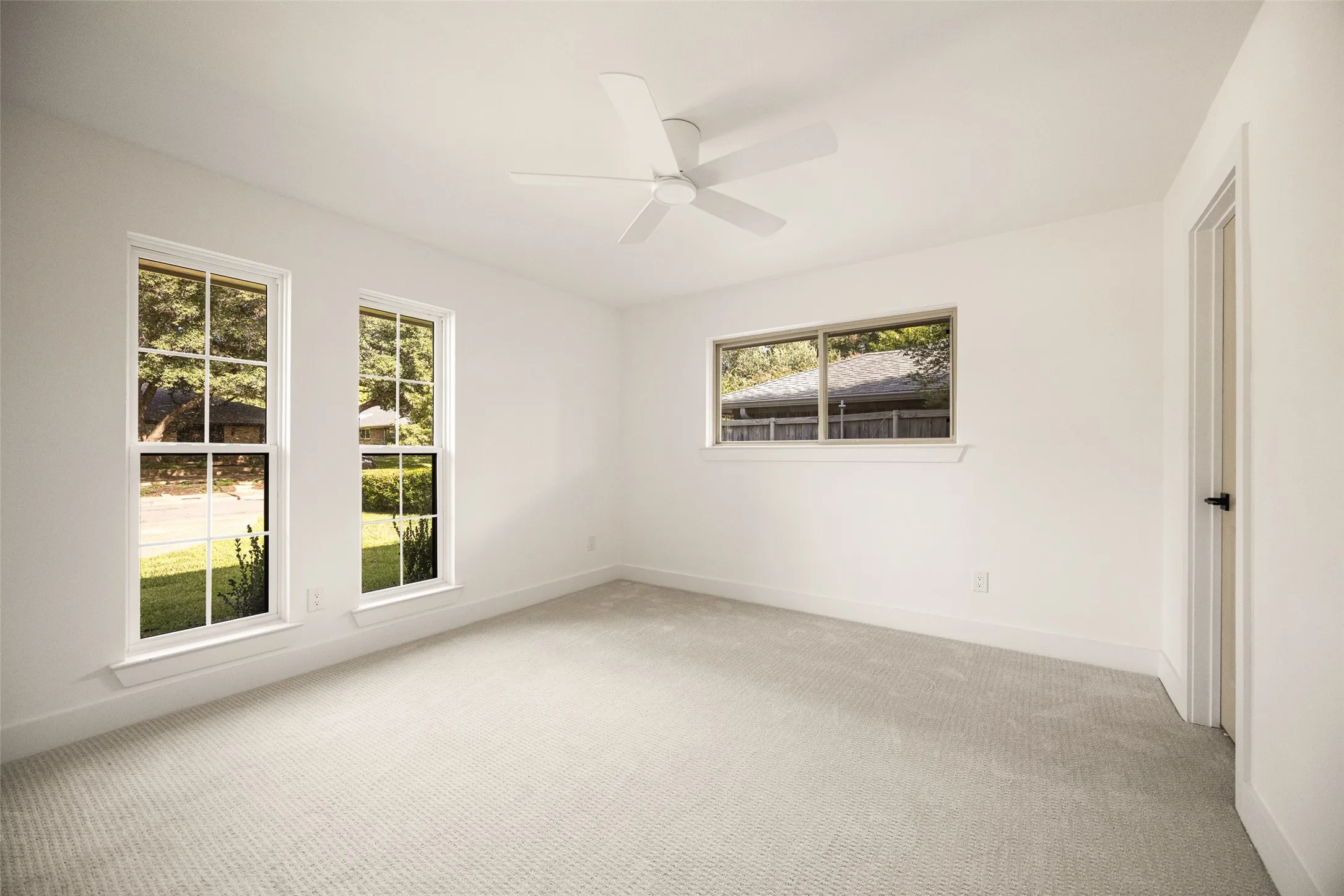 Single Family Residence For Sale in Dallas County , 10656 Cox Lane, Dallas, Texas 75229, 5 Bedroom, 4 Bathroom, 3 Garage spaces, 2,904 Sqft, built in 1972, mls#21395144, Real Estate Agent in Dallas, Homes For Sale in Dallas county, Homes For Sale in Dallas, Realtor in Dallas Texas, Real Estate Brokerage Independent Realty Texas, Luminita Cordes Realtor