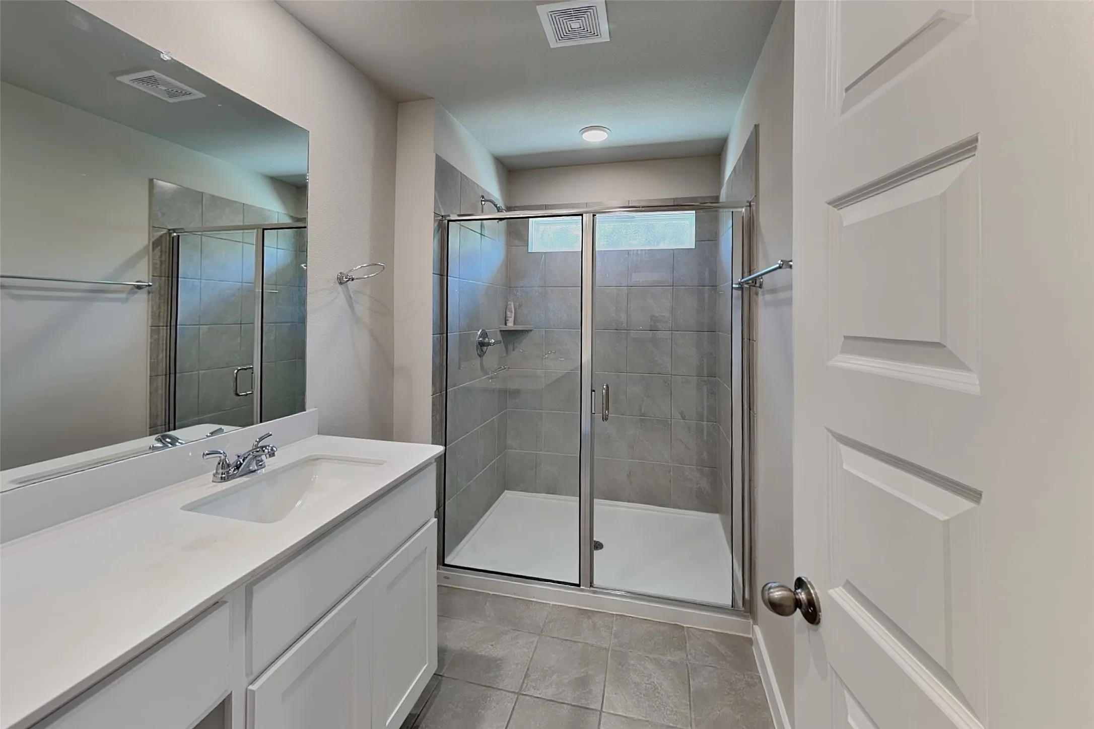 Townhouse For Rent in Tarrant County , 225 Territory Trail, Fort Worth, Texas 76120, 3 Bedroom, 3 Bathroom, 2 Garage spaces, 1,829 Sqft, built in 2024, mls#21399547, Real Estate Agent in Fort Worth, Homes For Rent in Tarrant county, Homes For Rent in Fort Worth, Realtor in Fort Worth Texas, Real Estate Brokerage Independent Realty Texas, Luminita Cordes Realtor