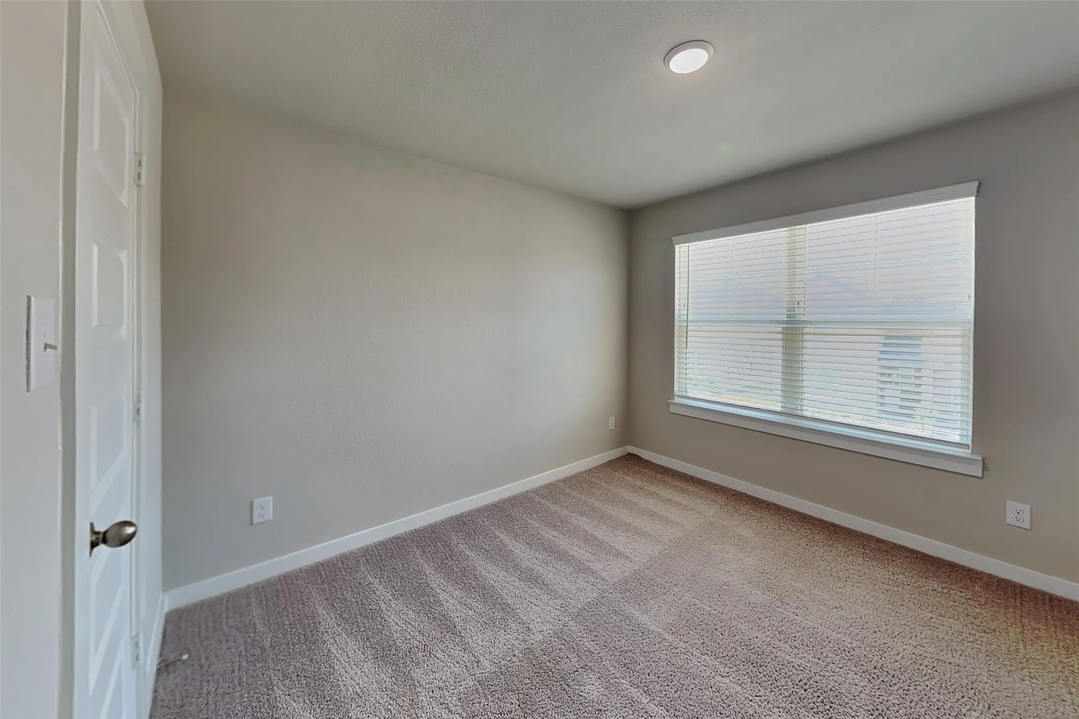 Townhouse For Rent in Tarrant County , 225 Territory Trail, Fort Worth, Texas 76120, 3 Bedroom, 3 Bathroom, 2 Garage spaces, 1,829 Sqft, built in 2024, mls#21399547, Real Estate Agent in Fort Worth, Homes For Rent in Tarrant county, Homes For Rent in Fort Worth, Realtor in Fort Worth Texas, Real Estate Brokerage Independent Realty Texas, Luminita Cordes Realtor