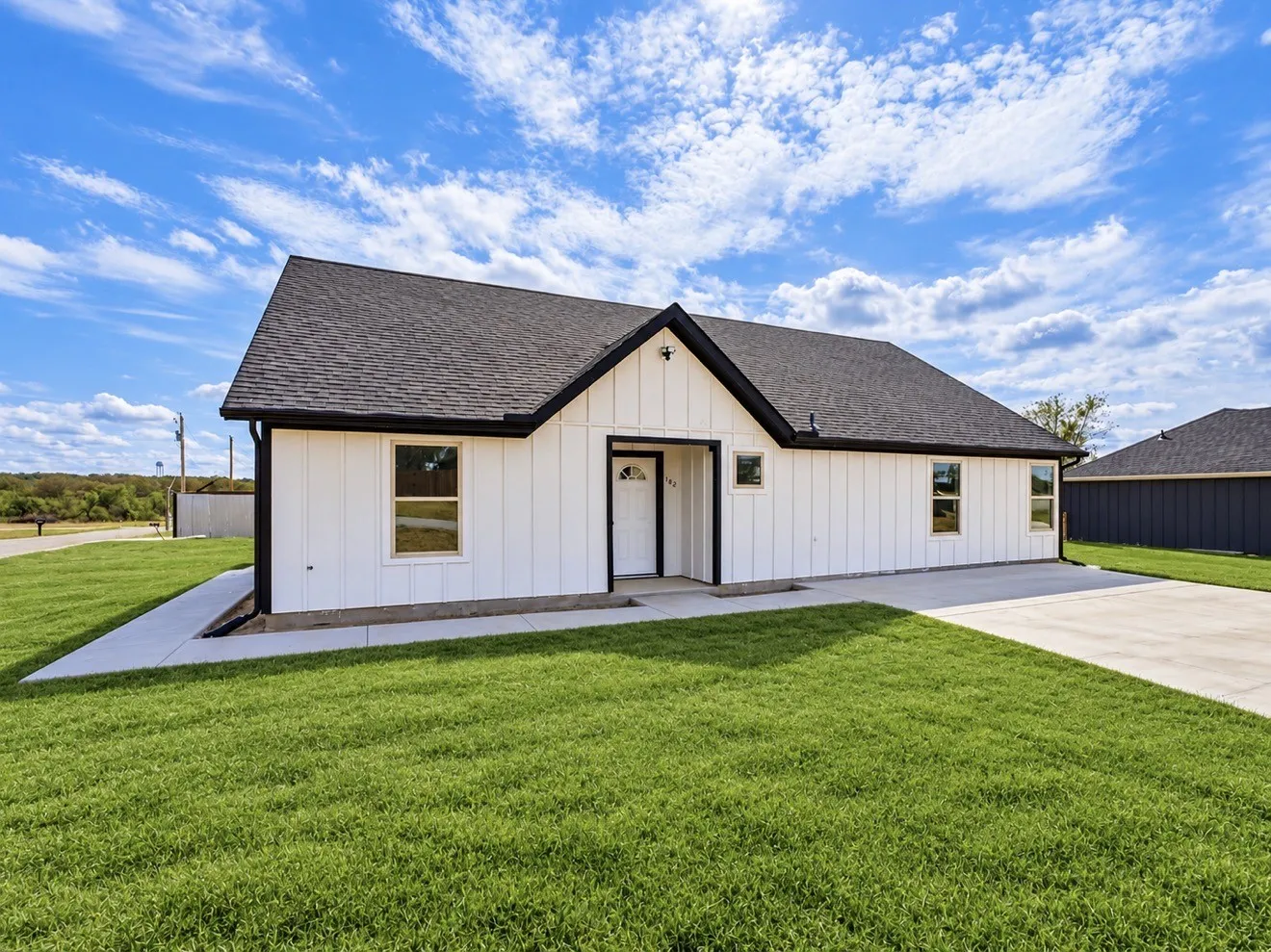 Single Family Residence For Sale in Wise County , 182 Brookview Drive, Bridgeport, Texas 76426, 3 Bedroom, 2 Bathroom, Garage spaces, 1,750 Sqft, built in 2026, mls#21400415, Real Estate Agent in Bridgeport, Homes For Sale in Wise county, Homes For Sale in Bridgeport, Realtor in Bridgeport Texas, Real Estate Brokerage Independent Realty Texas, Luminita Cordes Realtor