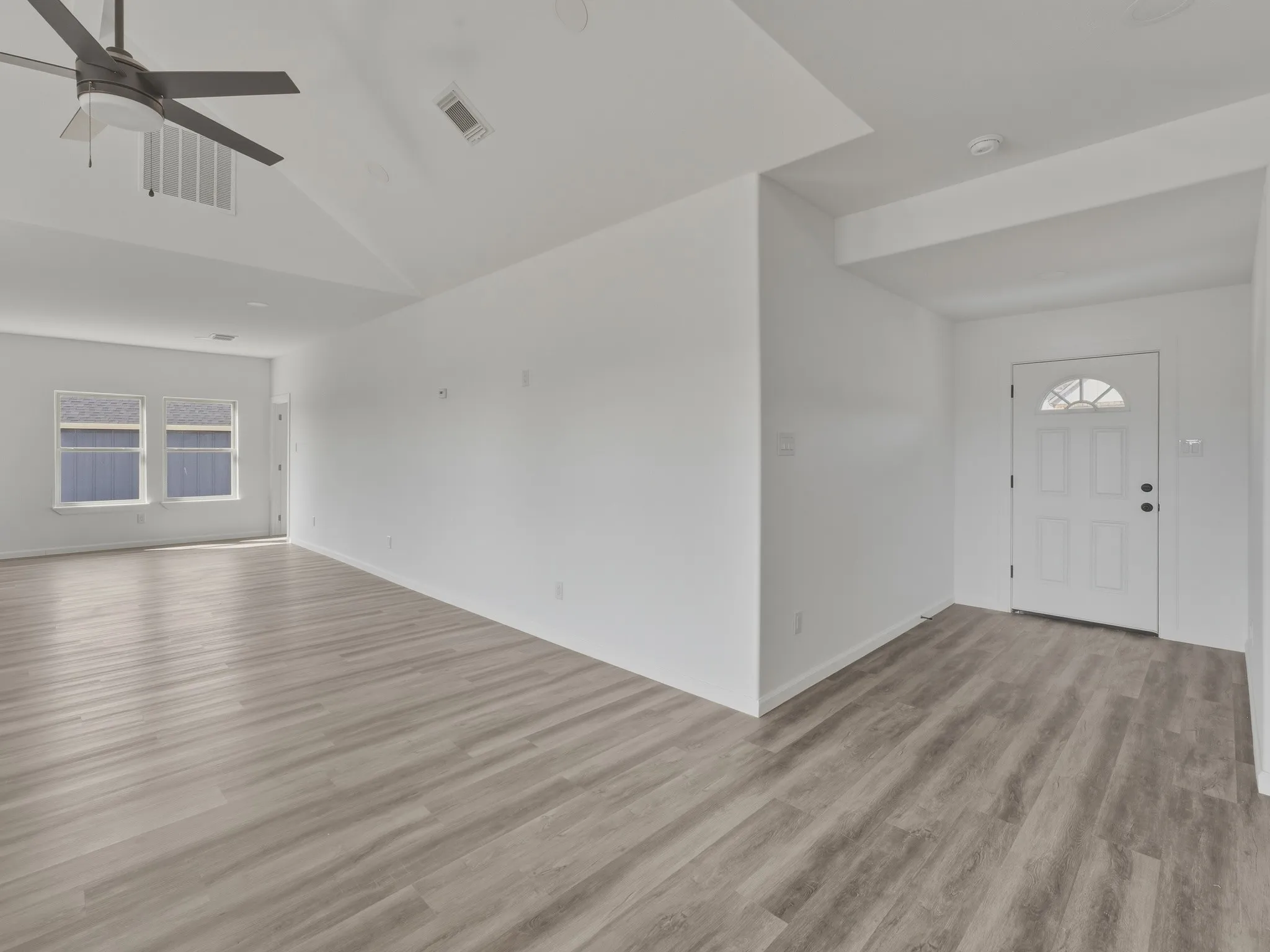 Single Family Residence For Sale in Wise County , 182 Brookview Drive, Bridgeport, Texas 76426, 3 Bedroom, 2 Bathroom, Garage spaces, 1,750 Sqft, built in 2026, mls#21400415, Real Estate Agent in Bridgeport, Homes For Sale in Wise county, Homes For Sale in Bridgeport, Realtor in Bridgeport Texas, Real Estate Brokerage Independent Realty Texas, Luminita Cordes Realtor